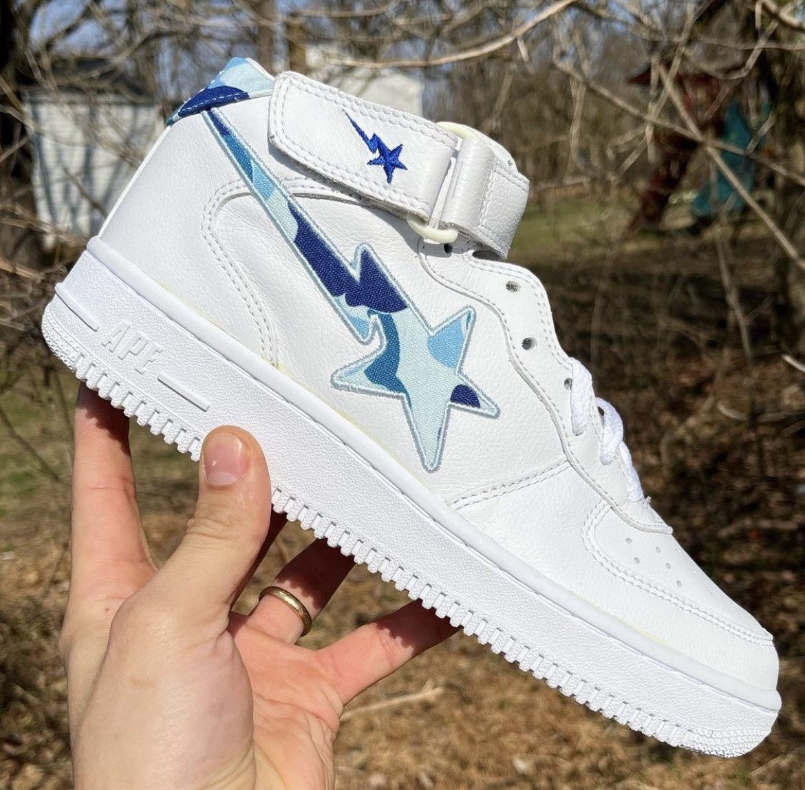 Bape 2002 A Bathing Ape Blue Camo White Leather Mid Bapesta Size US 9.5 / EU 42-43 - 2 Thumbnail