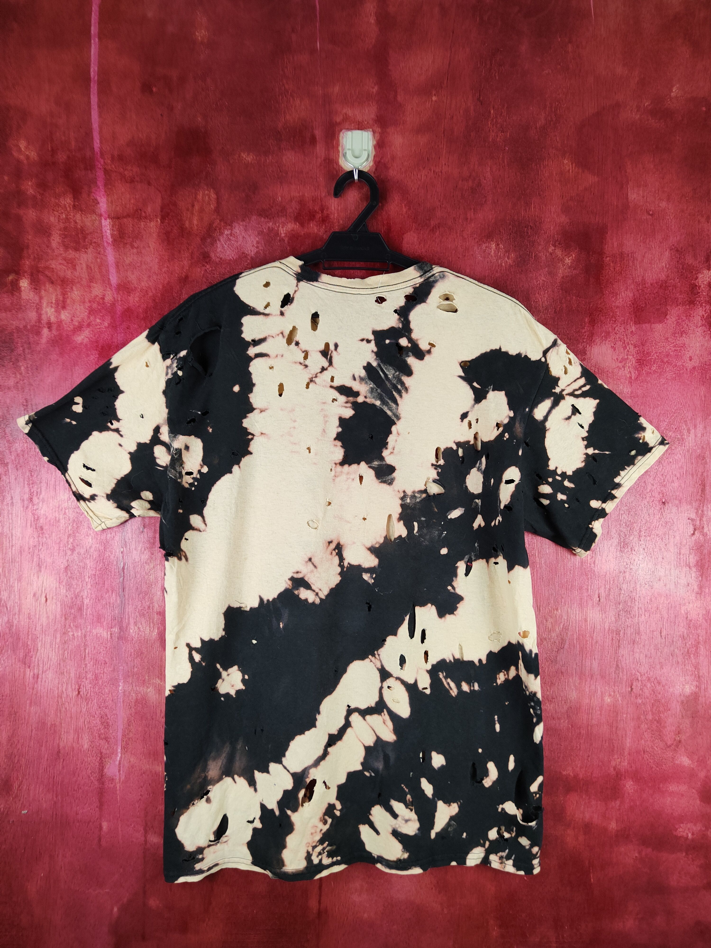 Expert Horror BeetleJuice movie horror distressed acid wash tee #S672 Size US L / EU 52-54 / 3 - 10 Thumbnail