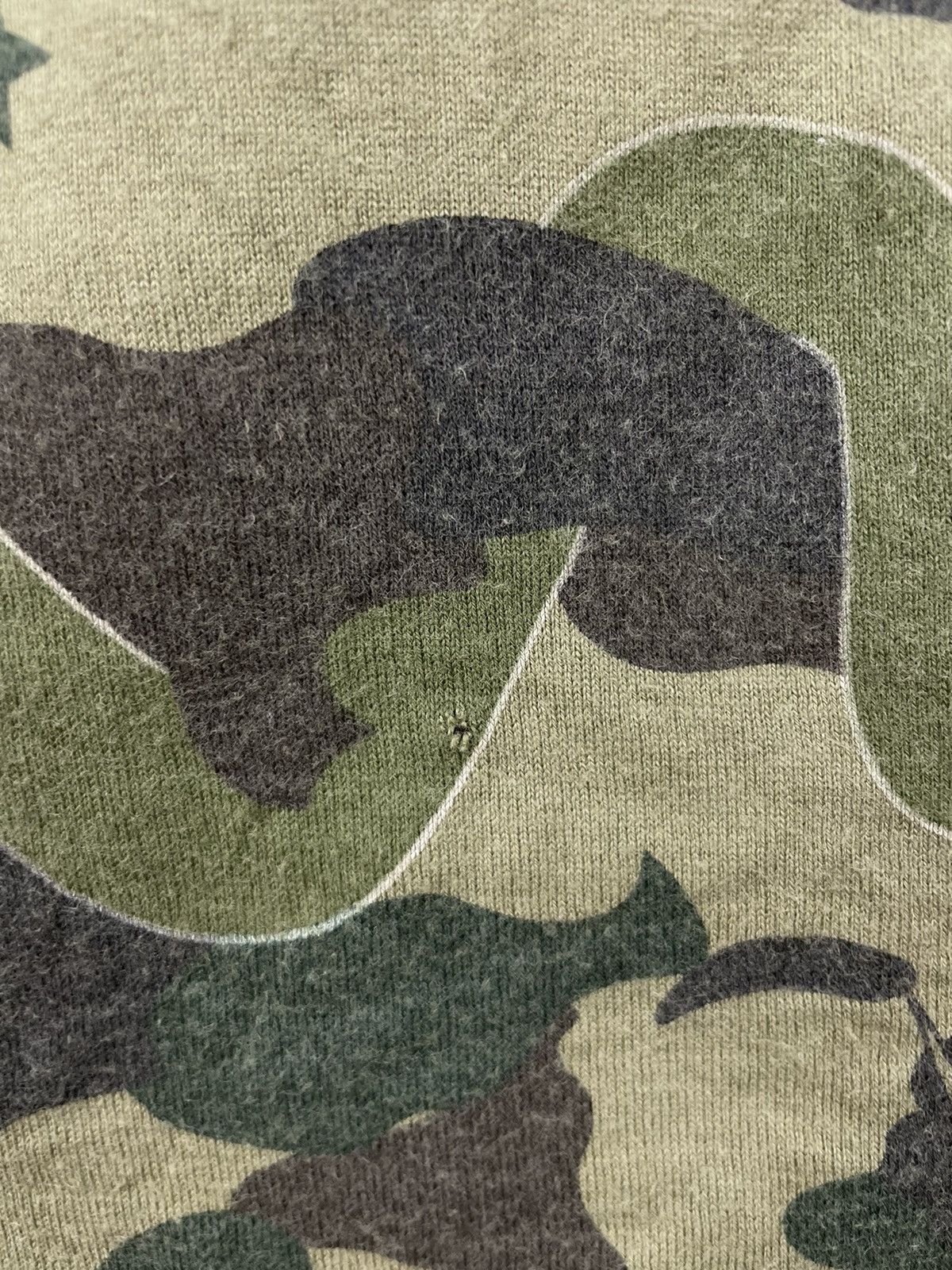 Bape × Kaws Bape x Kaws College Bendy Camo Tee Size US L / EU 52-54 / 3 - 12 Thumbnail