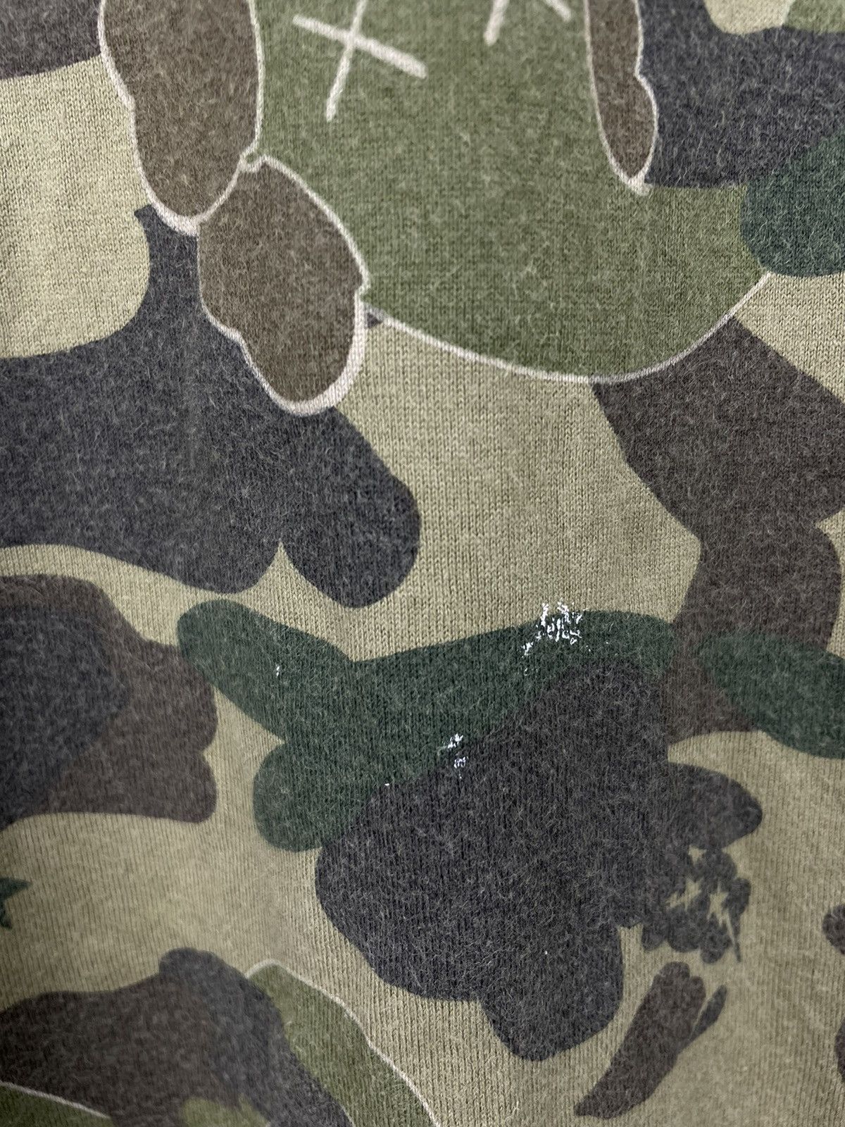 Bape × Kaws Bape x Kaws College Bendy Camo Tee Size US L / EU 52-54 / 3 - 13 Thumbnail