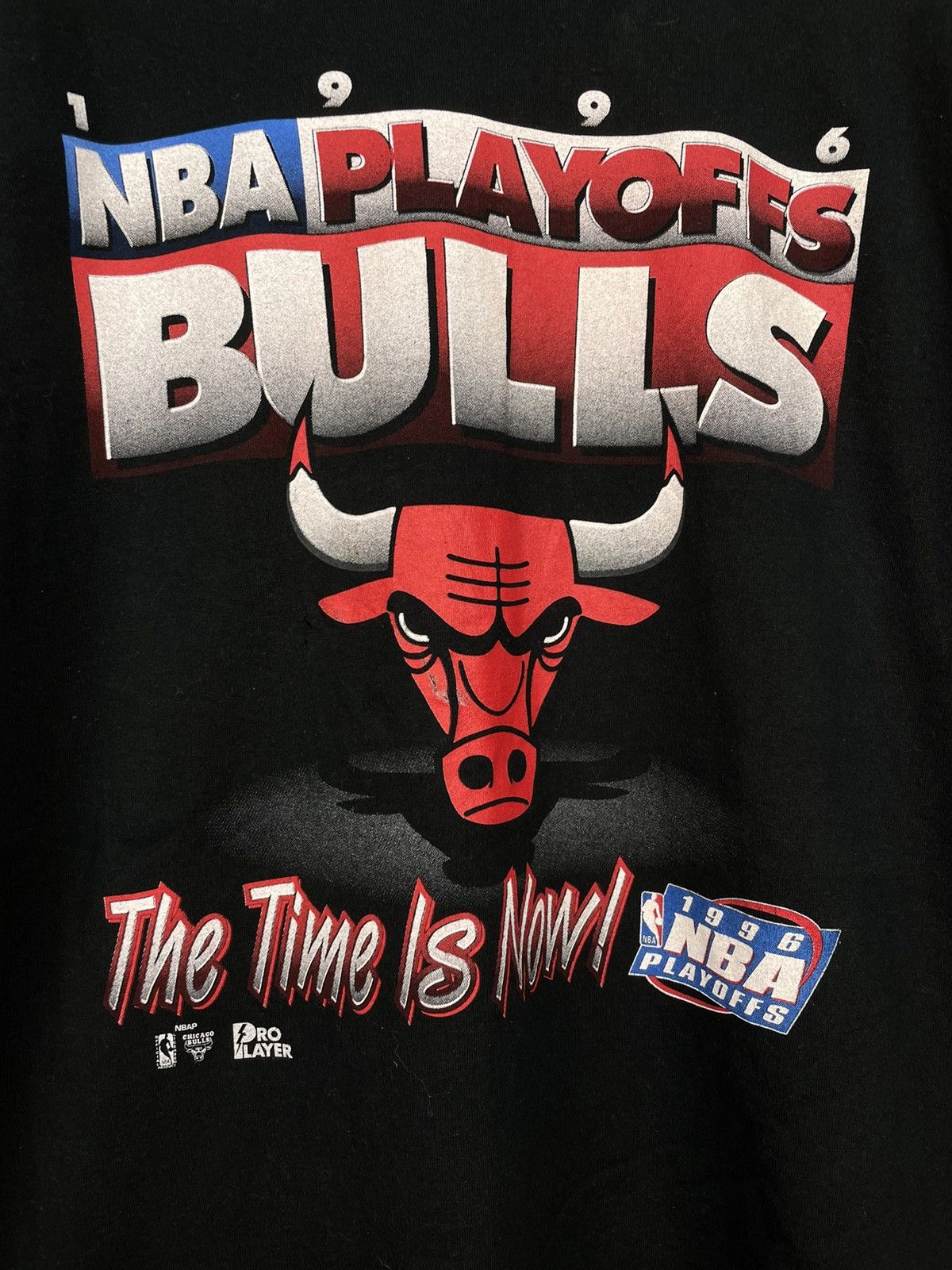 NBA Vintage 90s Chicago Bulls NBA 1996 playoff t shirt Size US L / EU 52-54 / 3 - 4 Thumbnail
