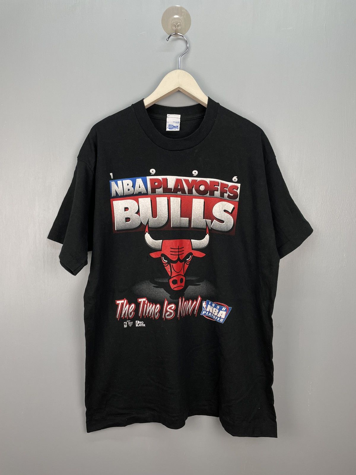 NBA Vintage 90s Chicago Bulls NBA 1996 playoff t shirt Size US L / EU 52-54 / 3 - 1 Thumbnail