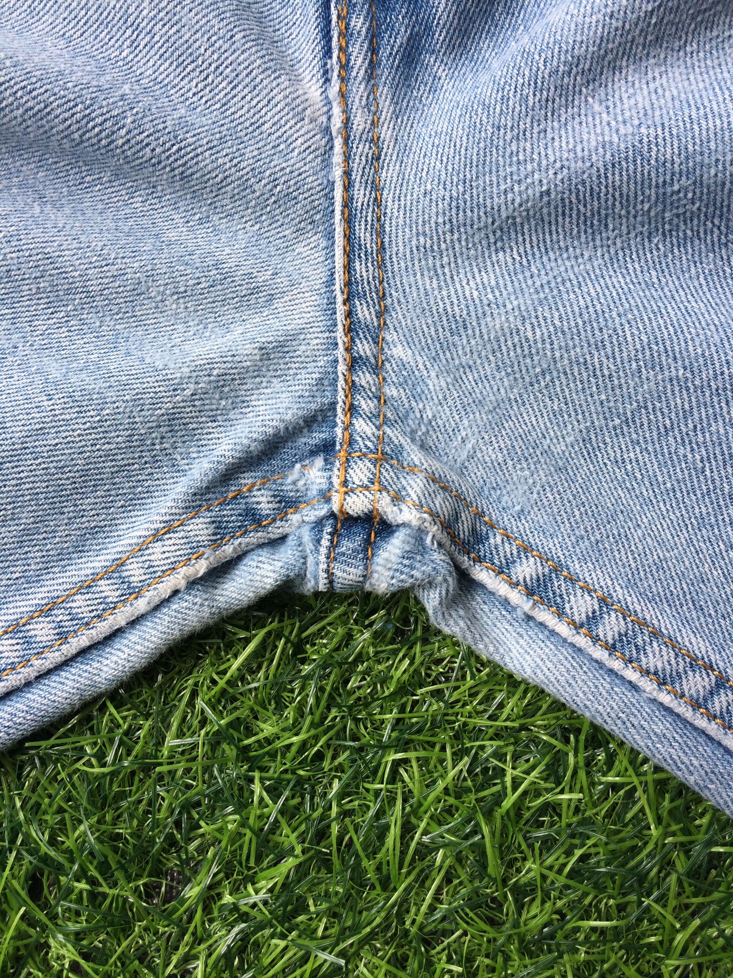 Levi's W51 Distressed Levis 560 Ripped Jeans #B-338 Size US 44 / EU 60 - 5 Thumbnail