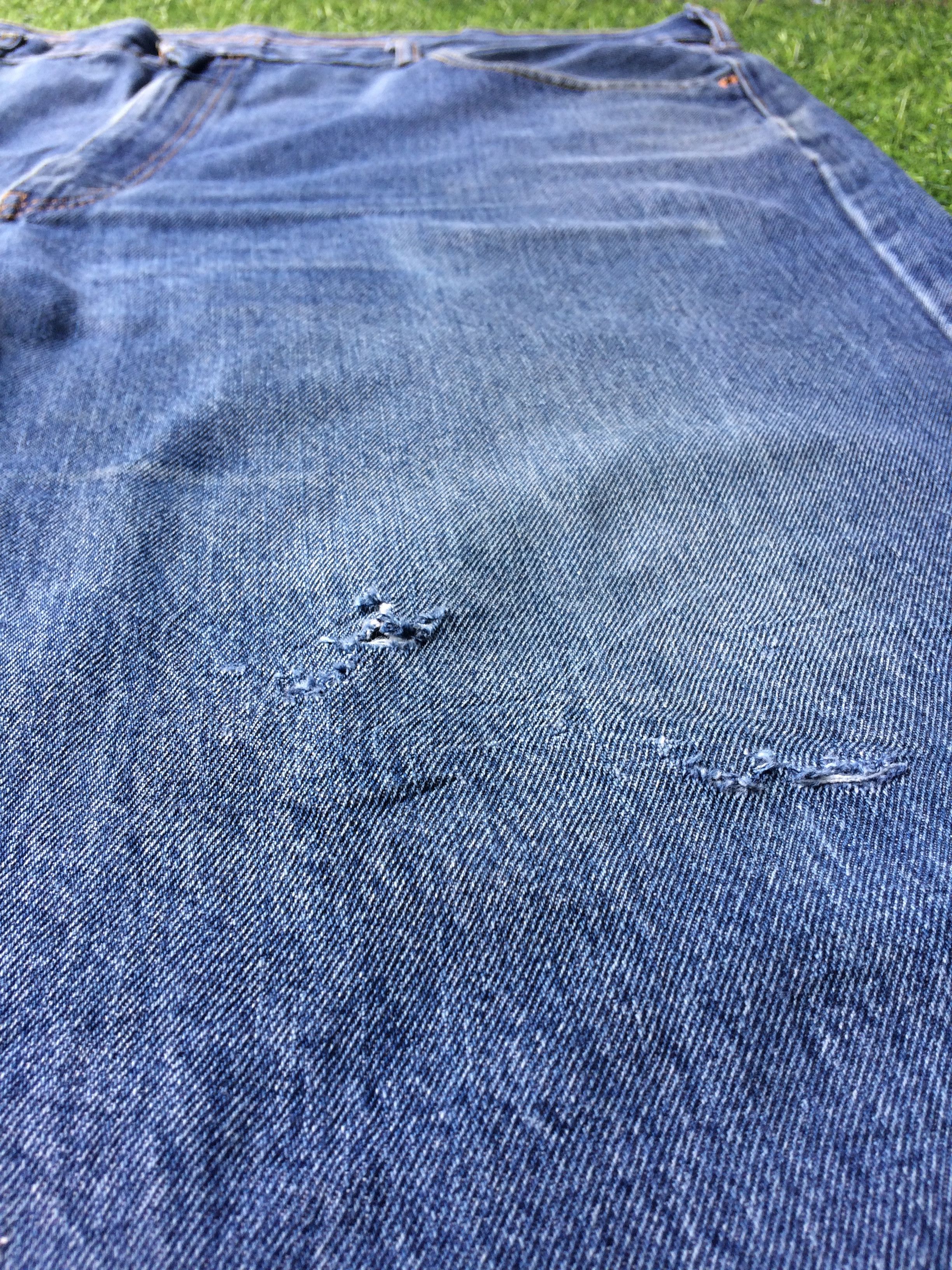 Levi's × Vintage W48 Distressed Levis 550 High-Waisted #B-382 Size US 44 / EU 60 - 4 Thumbnail
