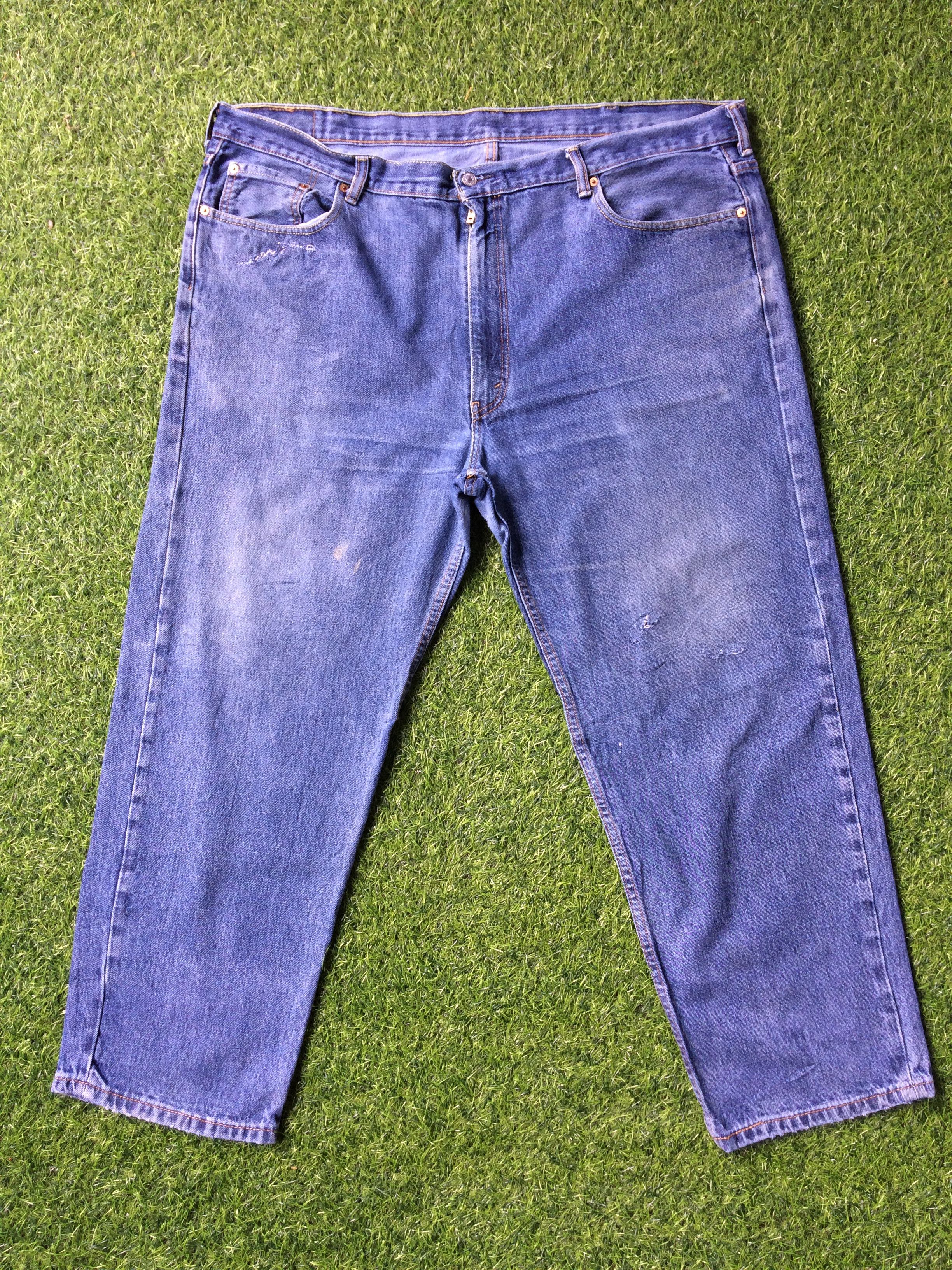 Levi's × Vintage W48 Distressed Levis 550 High-Waisted #B-382 Size US 44 / EU 60 - 2 Thumbnail