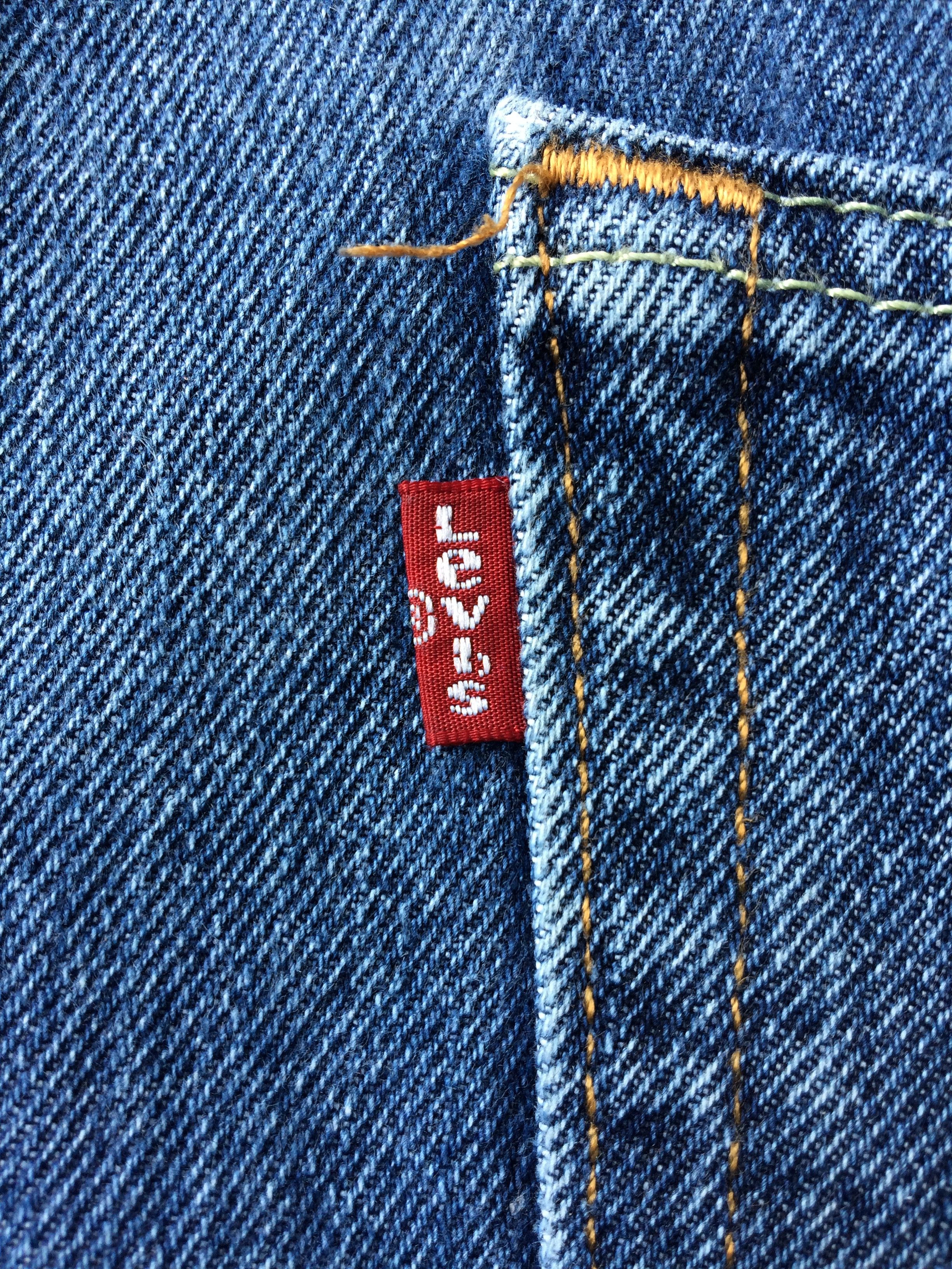 Levi's × Vintage W48 Distressed Levis 550 High-Waisted #B-382 Size US 44 / EU 60 - 9 Thumbnail