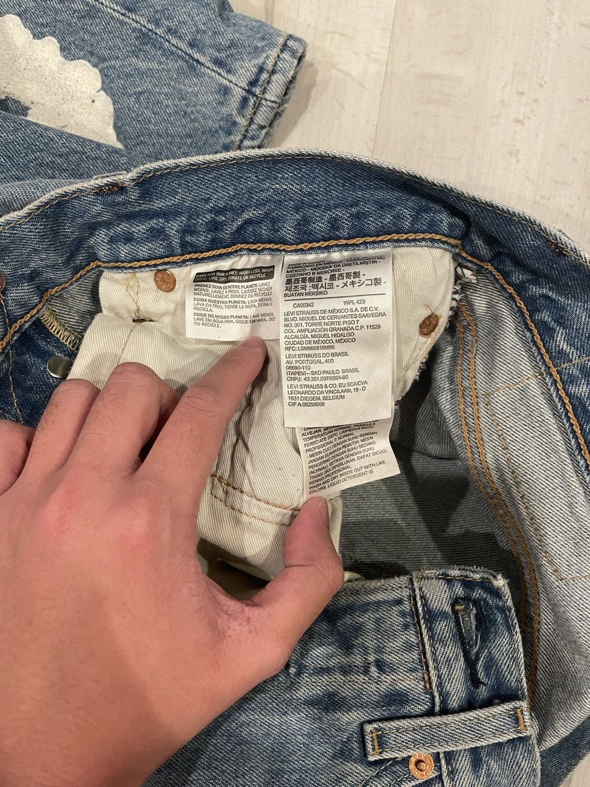DENIM TEARS × Virgil Abloh Denim Tears Virgil Abloh Message In A Tear Embroidered Size US 31 - 8 Thumbnail