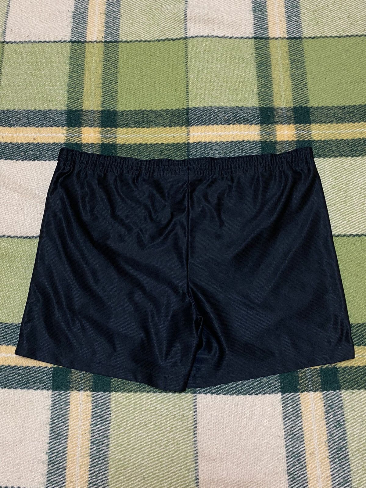 Nike Vintage Nike shorts streetwear swoosh casual y2k size M Size US 32 / EU 48 - 2 Thumbnail