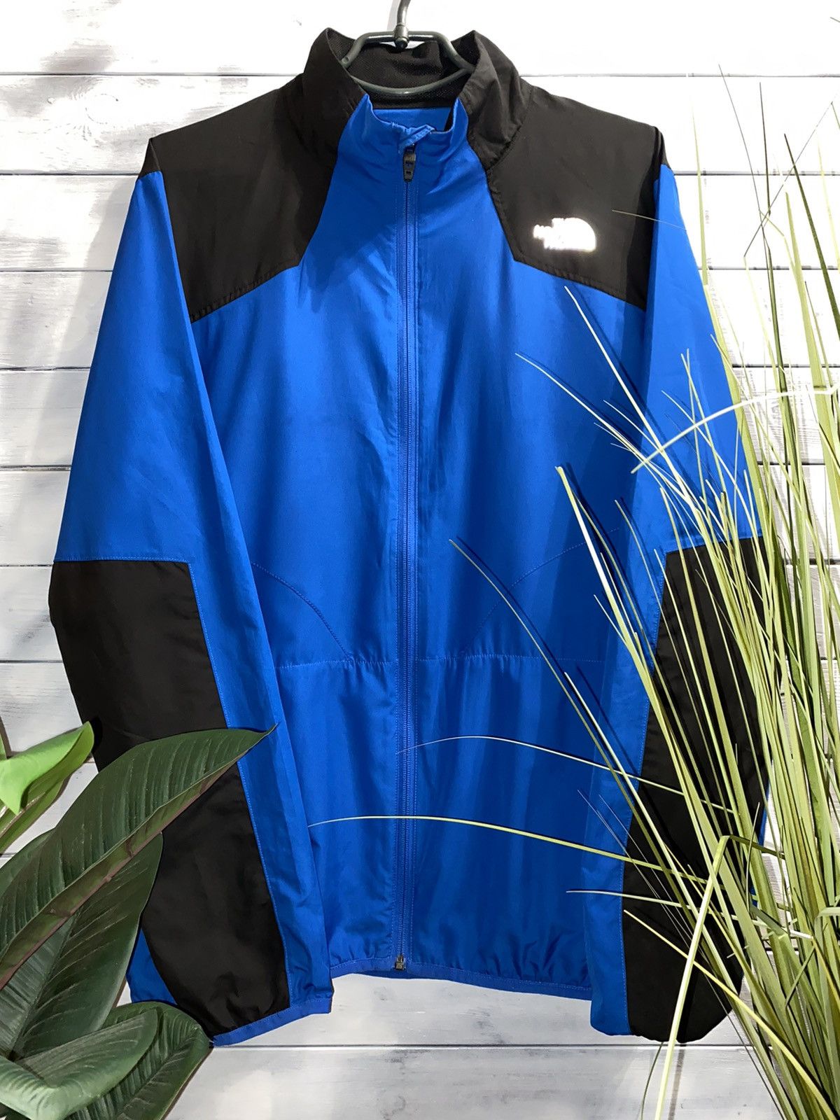 The North Face Light Thin Jacket The North Face Reflective Logo. TNF Y2K. Size US M / EU 48-50 / 2 - 2 Thumbnail