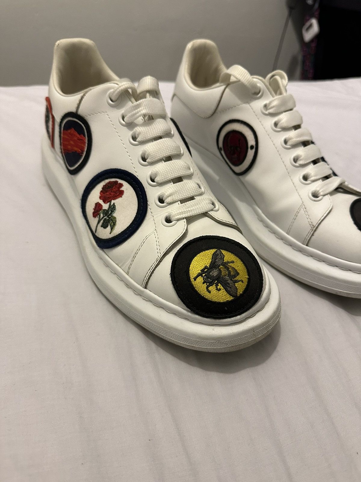 Alexander McQueen Alexander McQueen patch/badge sneakers Size US 9 / EU 42 - 3 Thumbnail