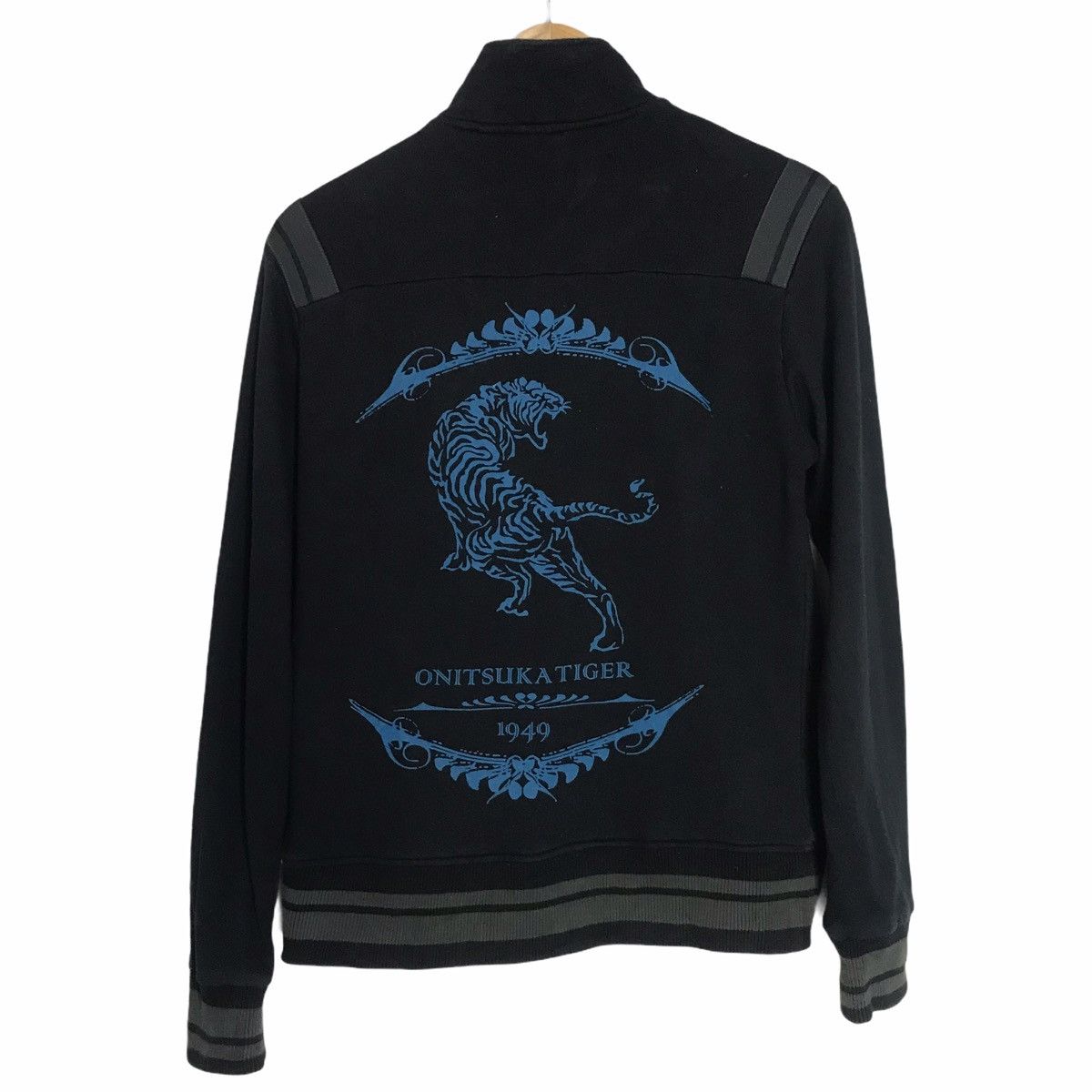 Onitsuka tiger big print sweater