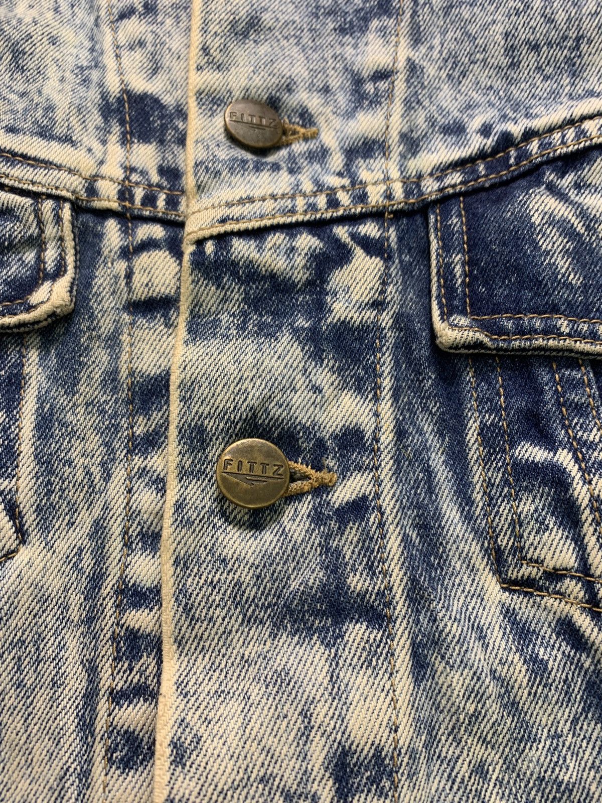 Vintage Vintage Fittz Distressed Denim Jacket Size US M / EU 48-50 / 2 - 5 Thumbnail