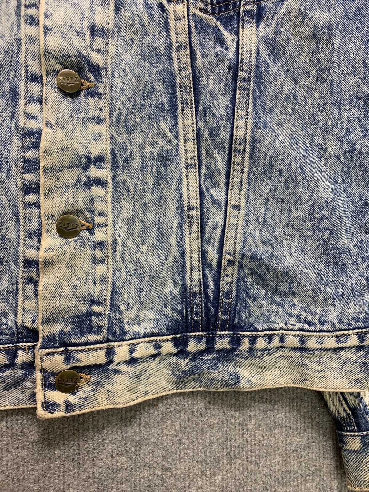 Vintage Vintage Fittz Distressed Denim Jacket Size US M / EU 48-50 / 2 - 6 Thumbnail