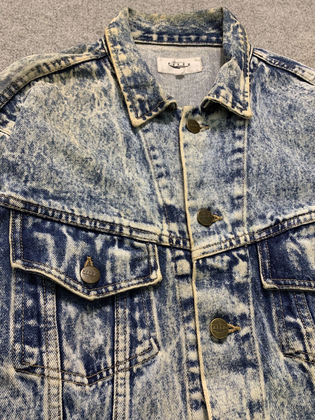 Vintage Vintage Fittz Distressed Denim Jacket Size US M / EU 48-50 / 2 - 4 Thumbnail