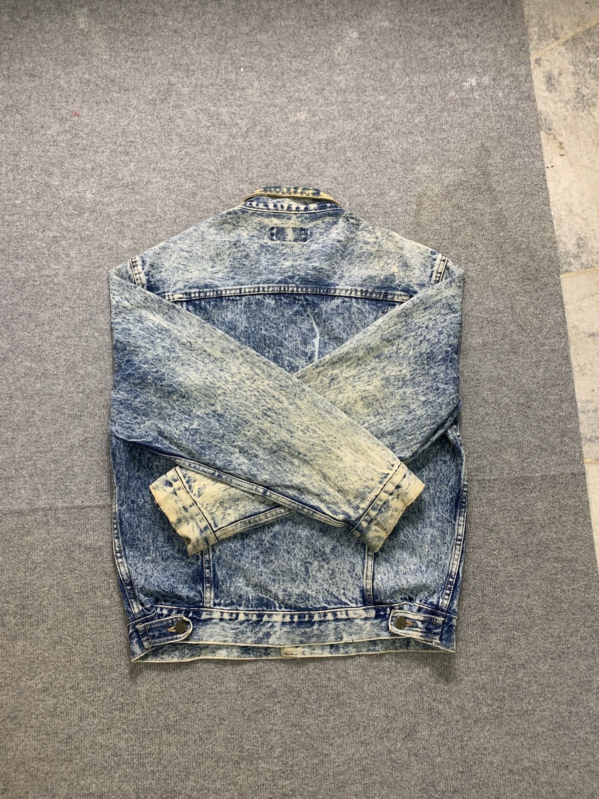 Vintage Vintage Fittz Distressed Denim Jacket Size US M / EU 48-50 / 2 - 11 Thumbnail