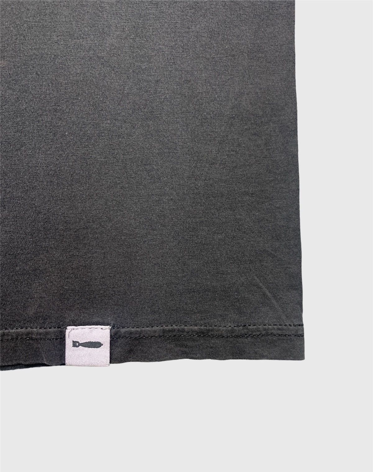 Band Tees × Vintage Vintage Y2K Foo Fighters 2007 USA Tour Tee Size US S / EU 44-46 / 1 - 6 Thumbnail