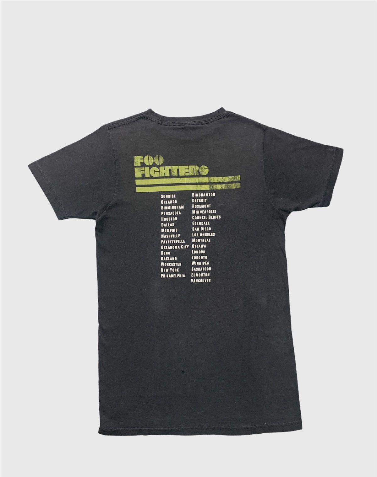 Band Tees × Vintage Vintage Y2K Foo Fighters 2007 USA Tour Tee Size US S / EU 44-46 / 1 - 7 Thumbnail