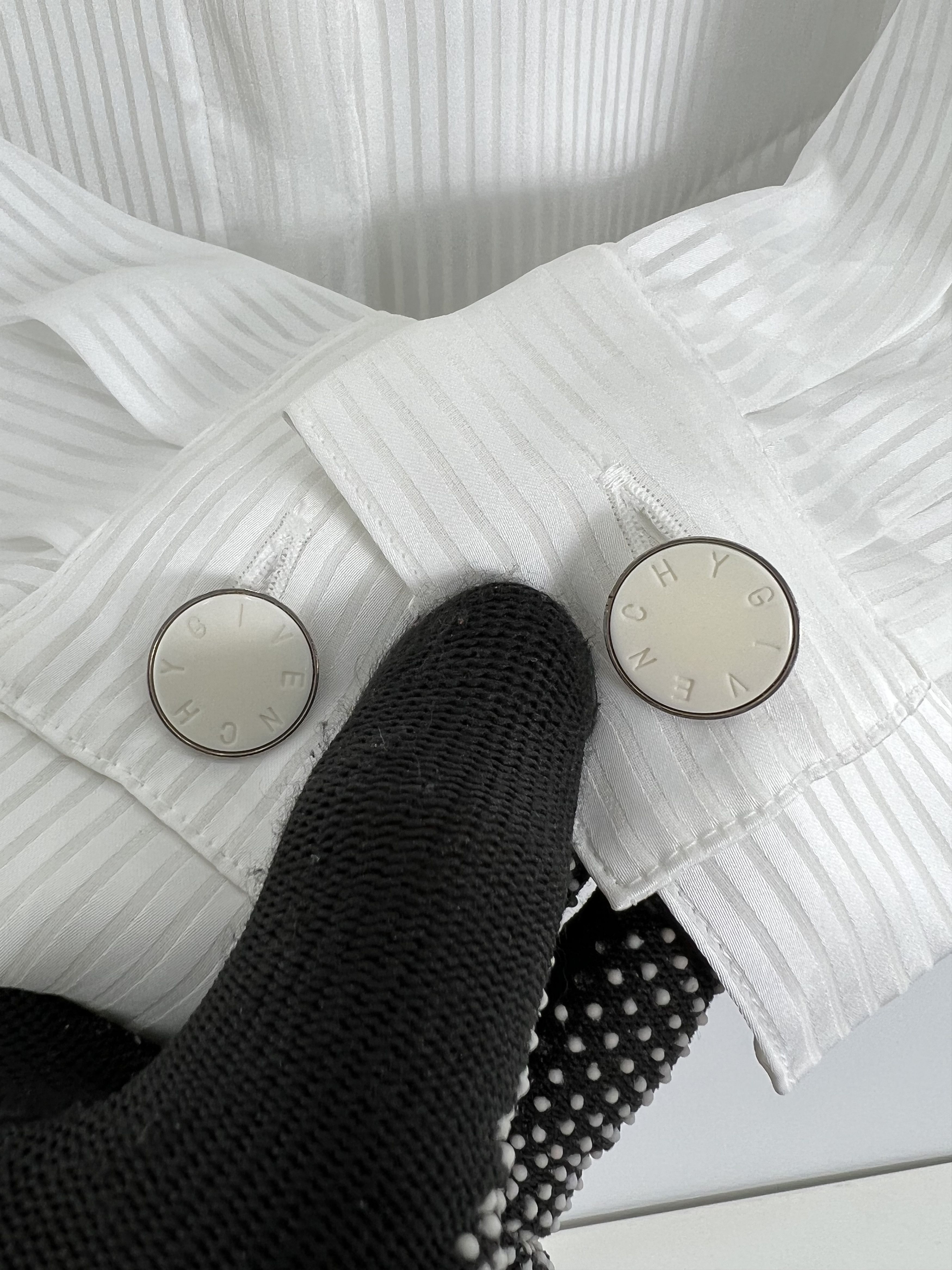 Givenchy Vintage Givenchy Glamour Shirt (42) GTMPT088 Size M / US 6-8 / IT 42-44 - 5 Thumbnail