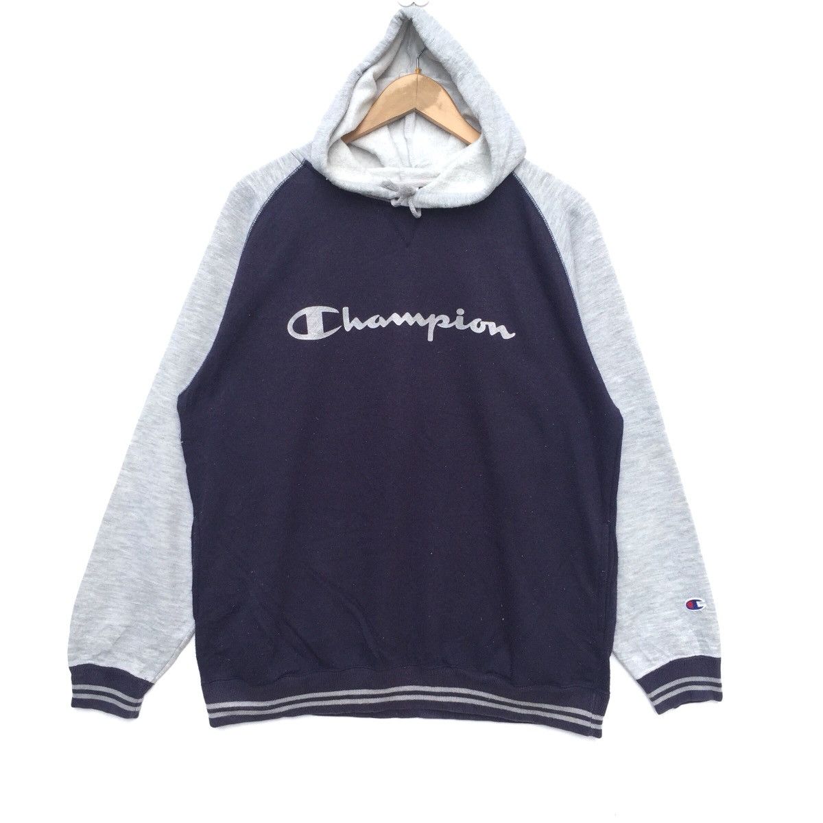 Champion Vintage 90s Champion Big Logo Spell Out Hoodie | Streetwear Size US L / EU 52-54 / 3 - 1 Thumbnail