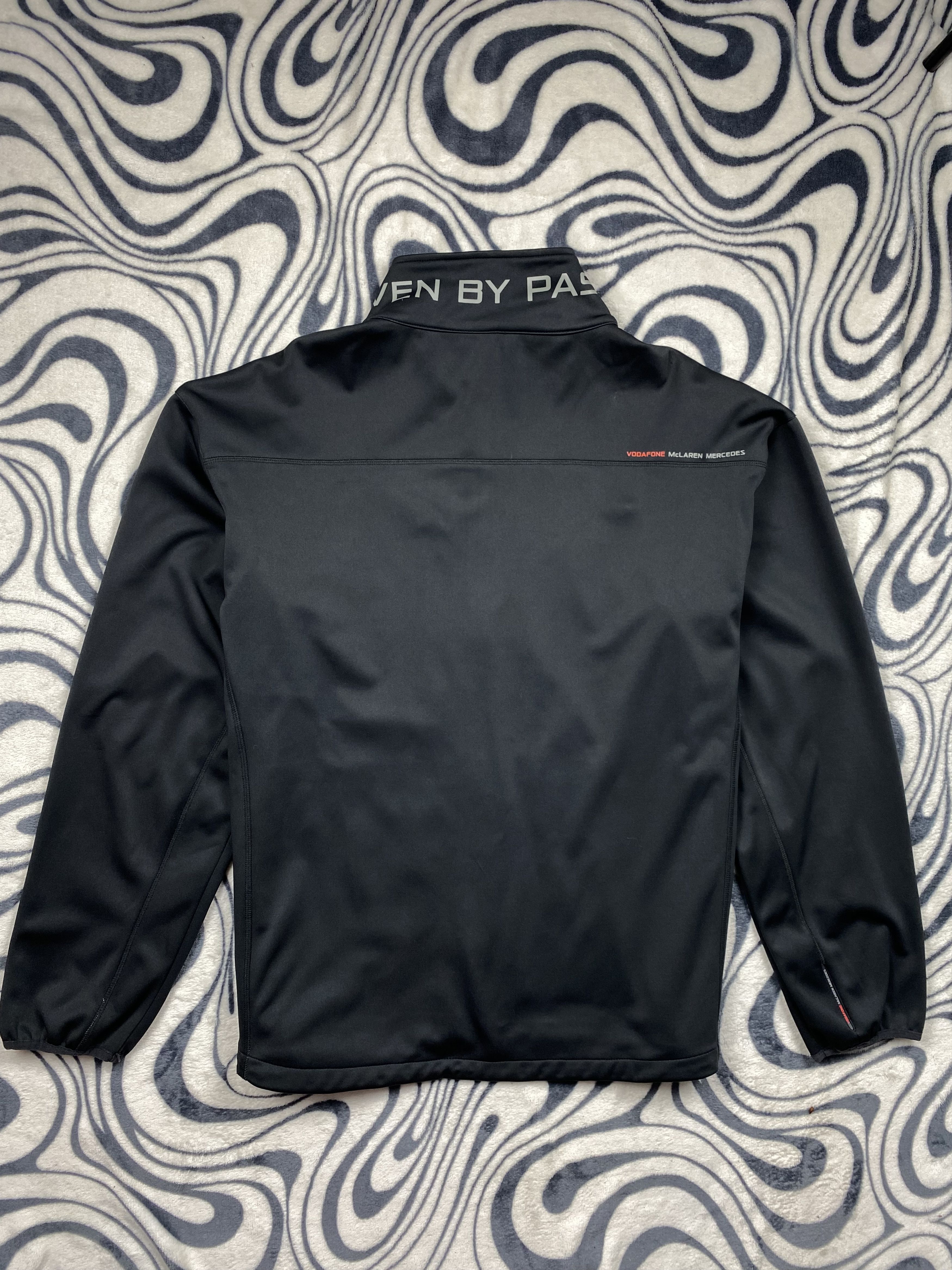 Mercedes-Benz × Vintage Vintage Vodafone McLaren Mercedes Jacket Size US XXL / EU 58 / 5 - 7 Thumbnail