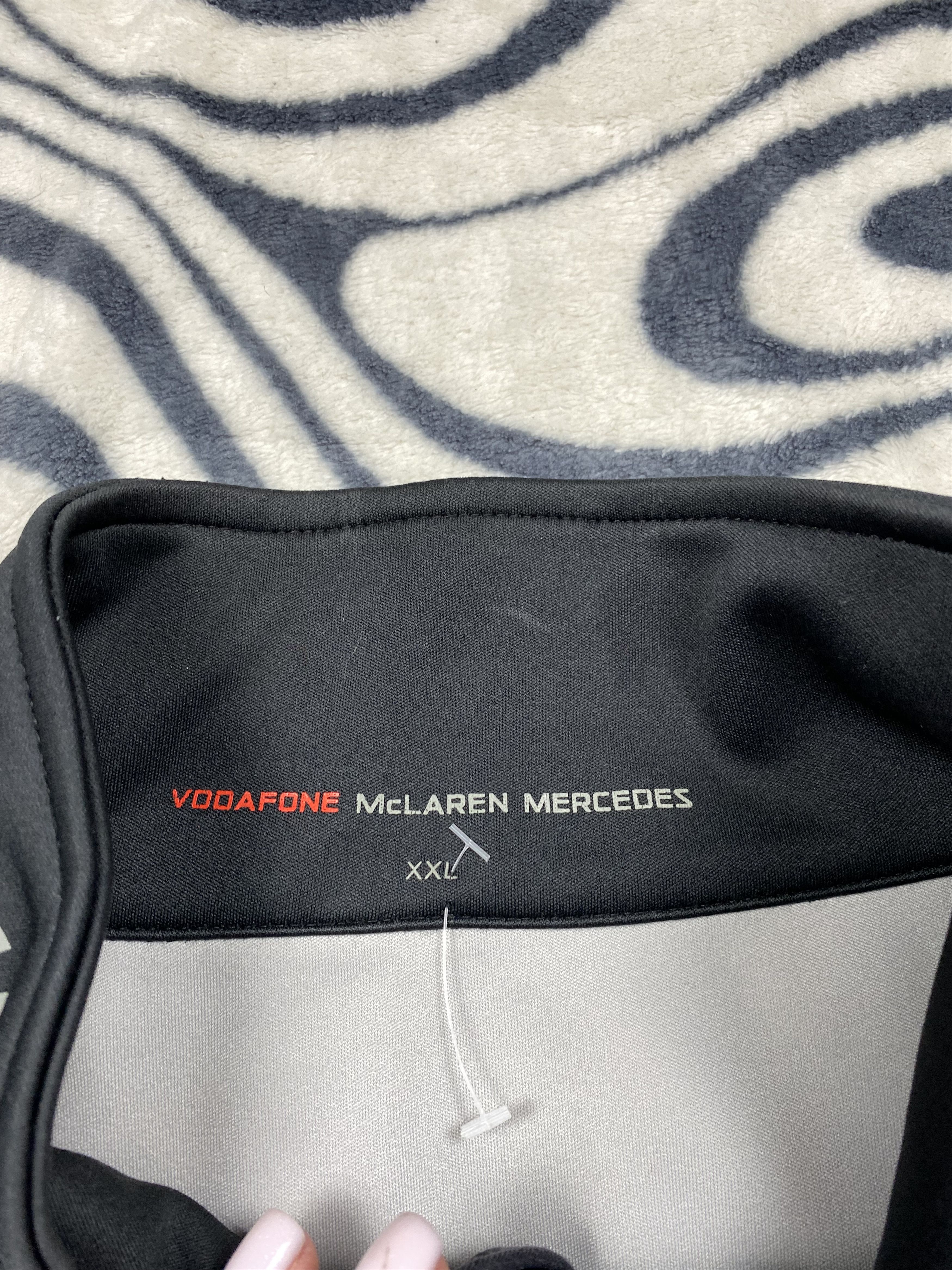 Mercedes-Benz × Vintage Vintage Vodafone McLaren Mercedes Jacket Size US XXL / EU 58 / 5 - 5 Thumbnail