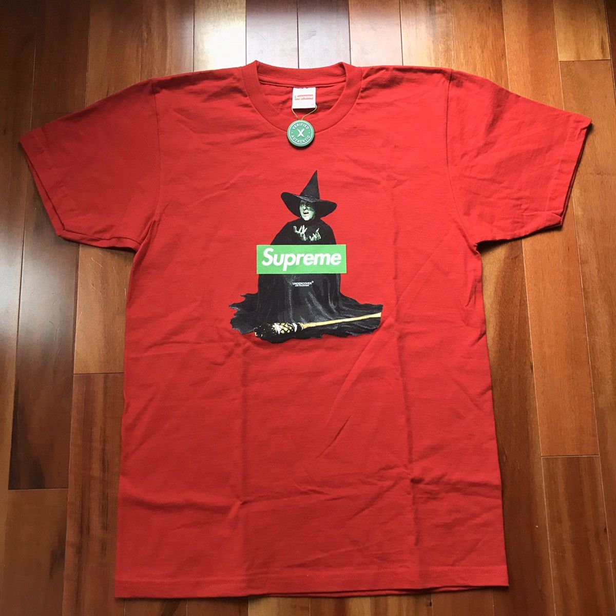 Supreme witch tee online