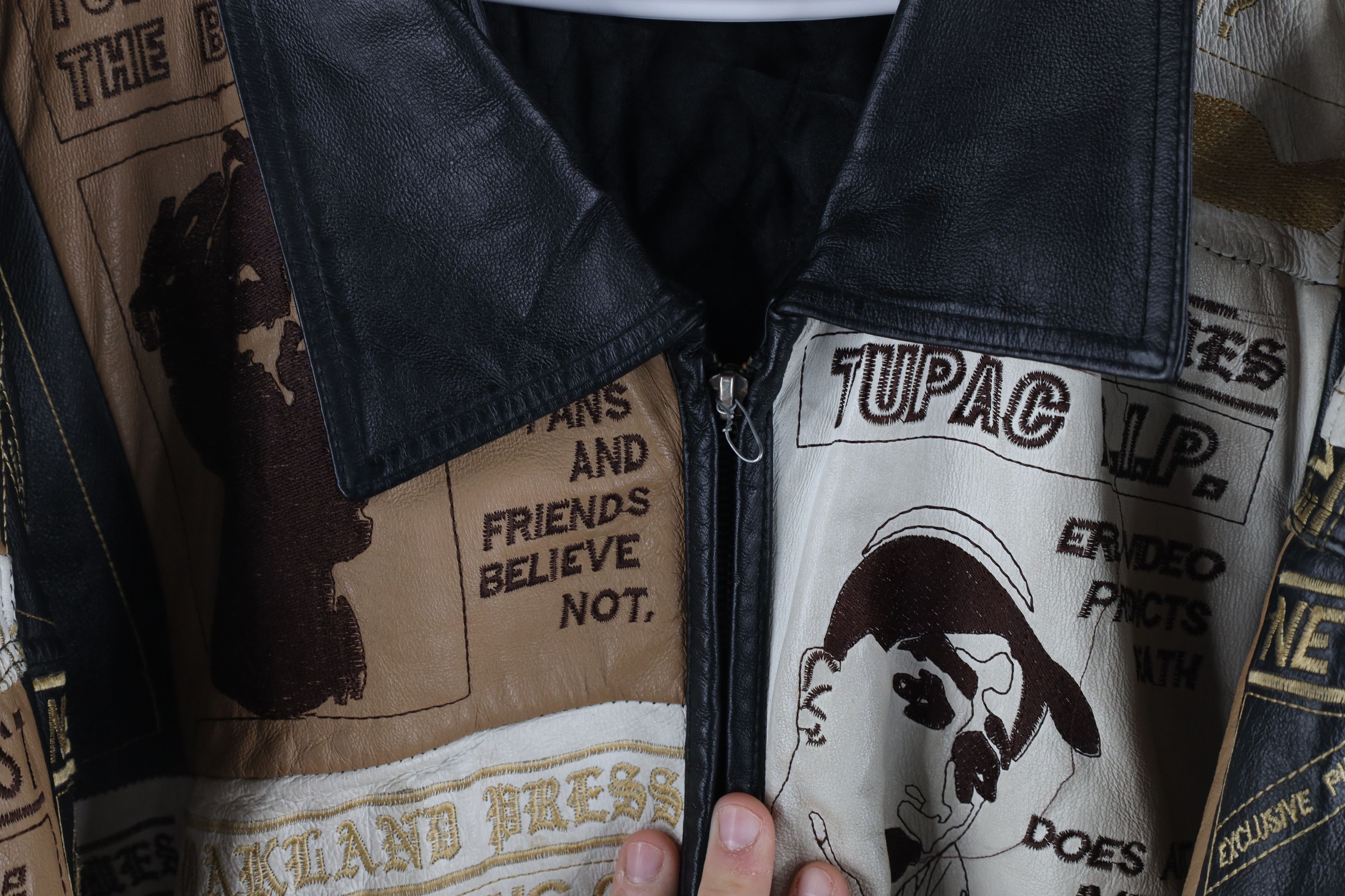 Vintage Vintage 90s Streetwear Leather 2 Pac Bomber Jacket 7XL Size US XXL / EU 58 / 5 - 7 Thumbnail