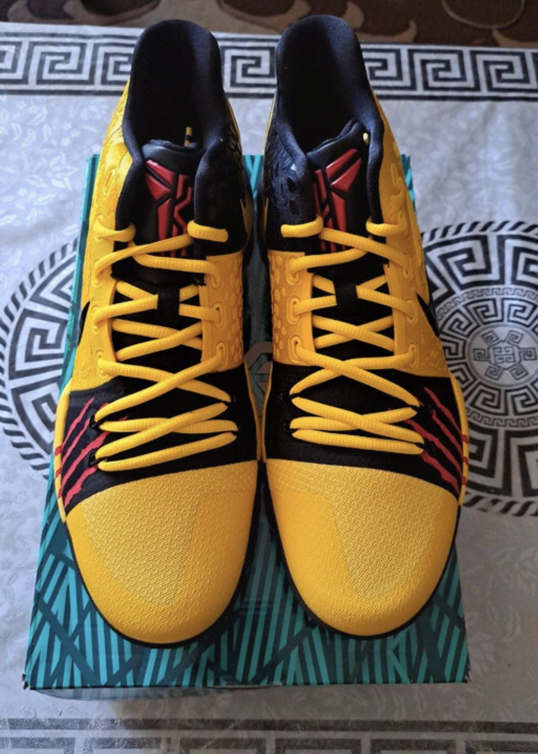 Nike Kyrie Kobe Mamba Mentality