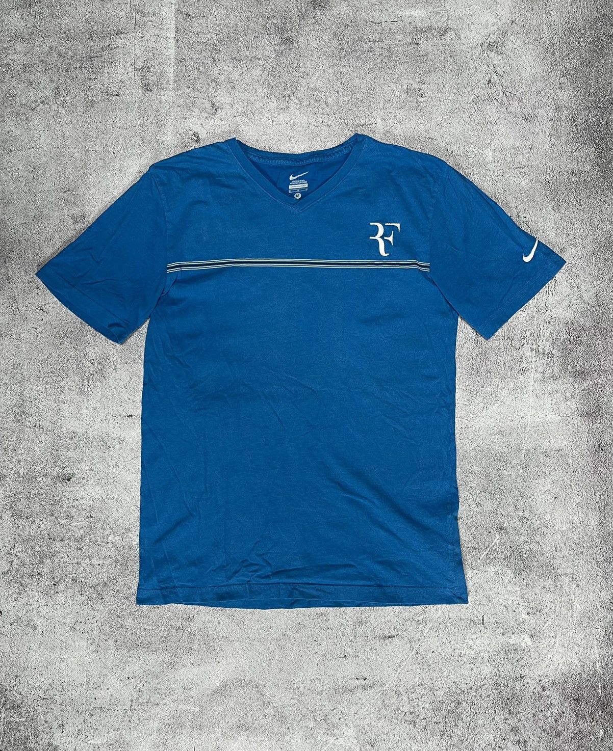 NIKE RF T-SHIRT US SIZE 『M』 BLUE フェデラー NIKE RF TROPHY TENNIS SHIRT “ROGER FEDERER” MADRID | Depop