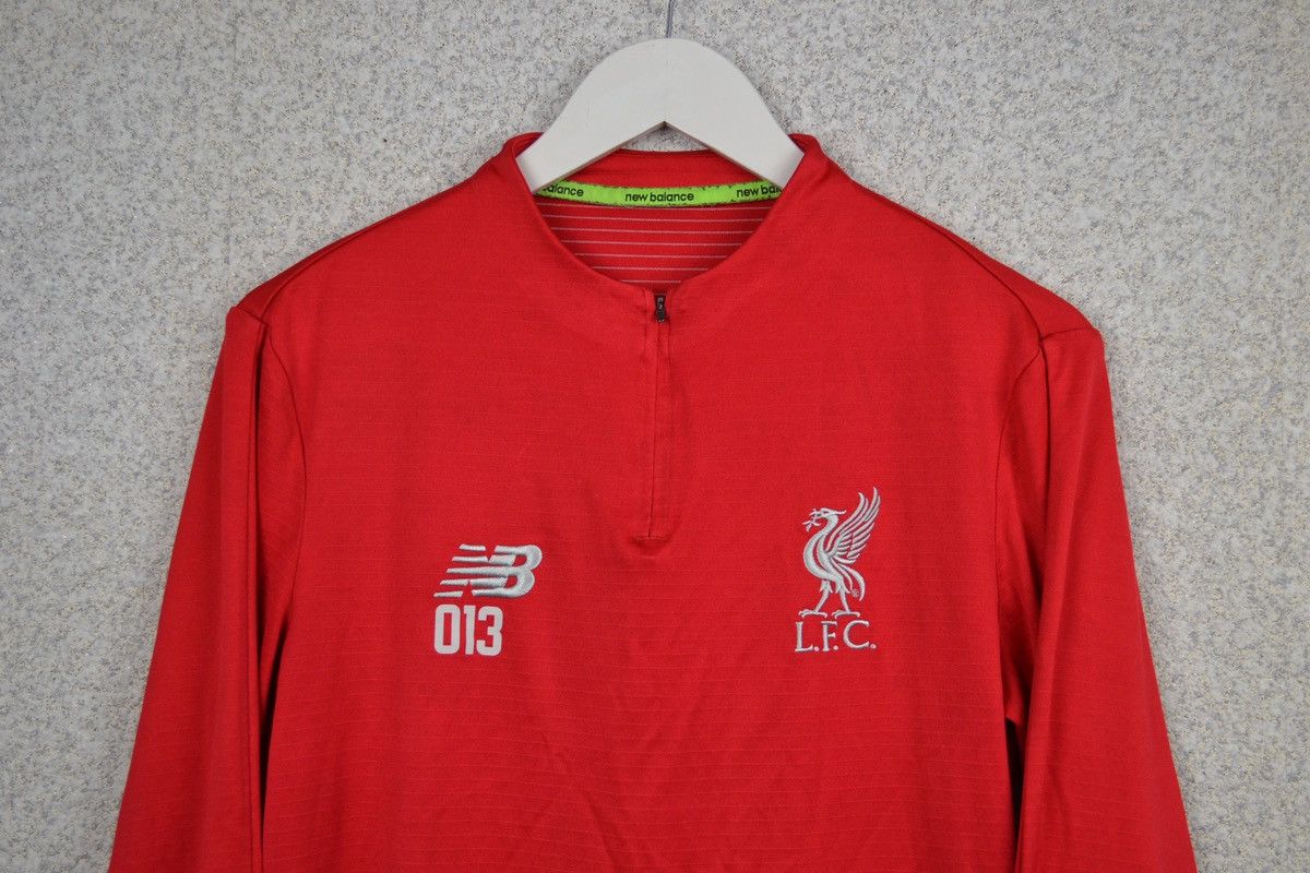 New Balance Liverpool New Balance Football Sweatshirt Soccer Size US M / EU 48-50 / 2 - 3 Thumbnail