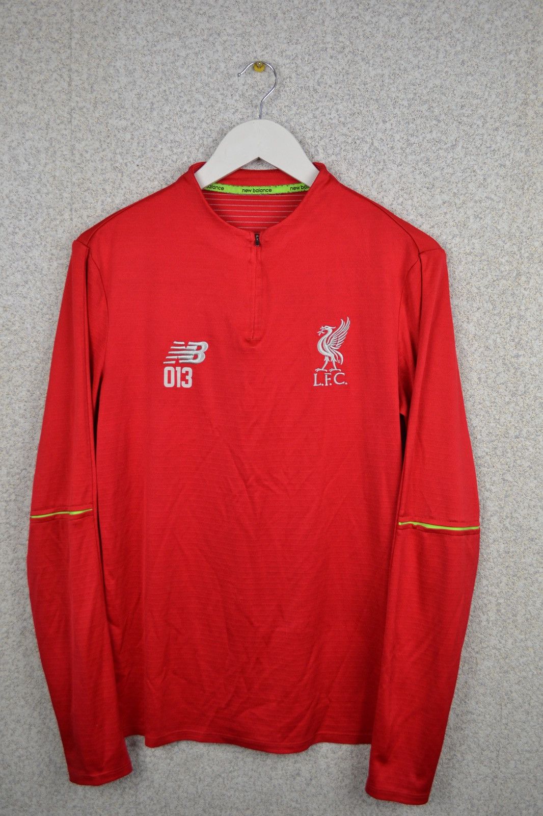 New Balance Liverpool New Balance Football Sweatshirt Soccer Size US M / EU 48-50 / 2 - 1 Thumbnail