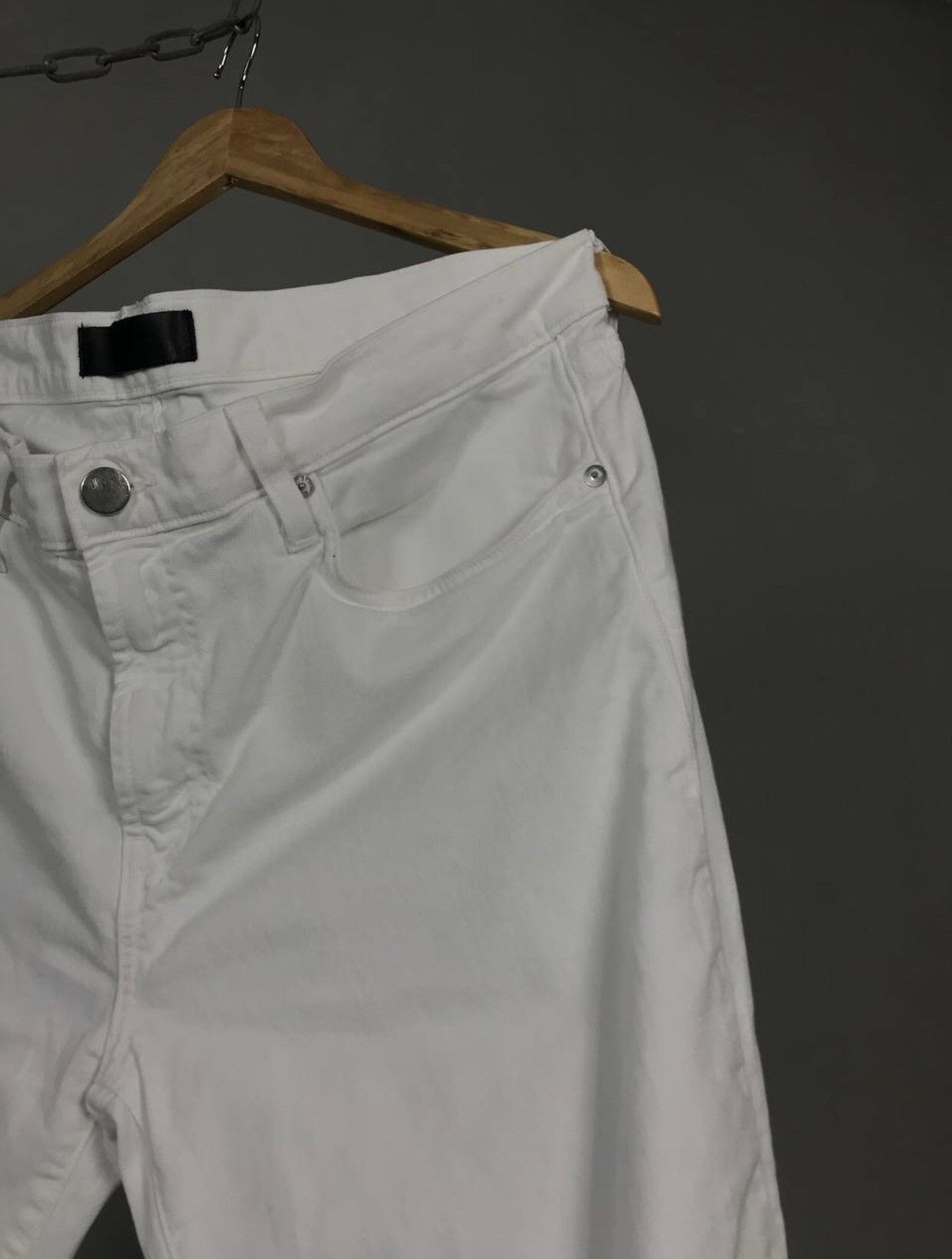 J Brand J Brand luxury streetwear Japanese brand Jeans Size US 36 / EU 52 - 3 Thumbnail