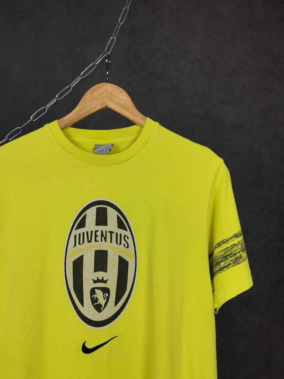 Nike Nike Juventus vintage swoosh sportwear tee Size US L / EU 52-54 / 3 - 2 Thumbnail