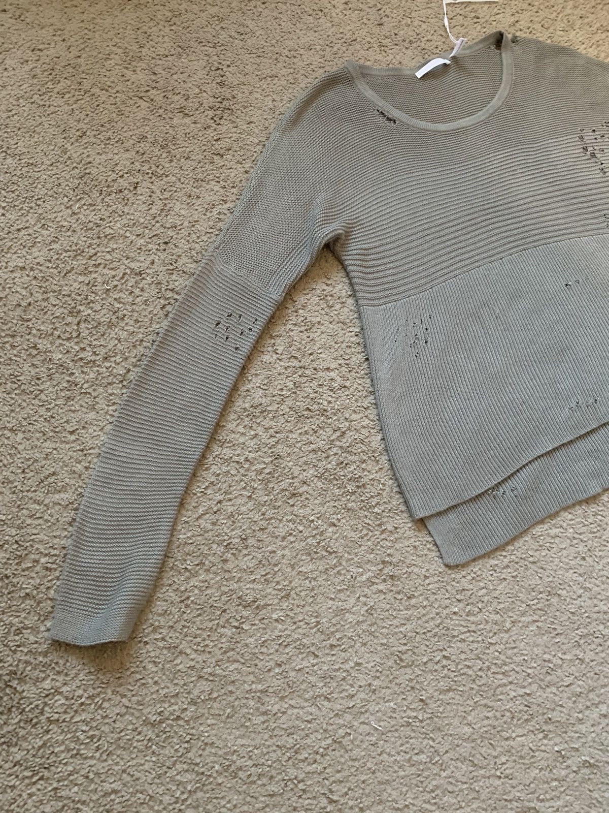 Helmut Lang HELMUT LANG DISTRESSED KNITTED SWEATER Size XS / US 0-2 / IT 36-38 - 4 Thumbnail