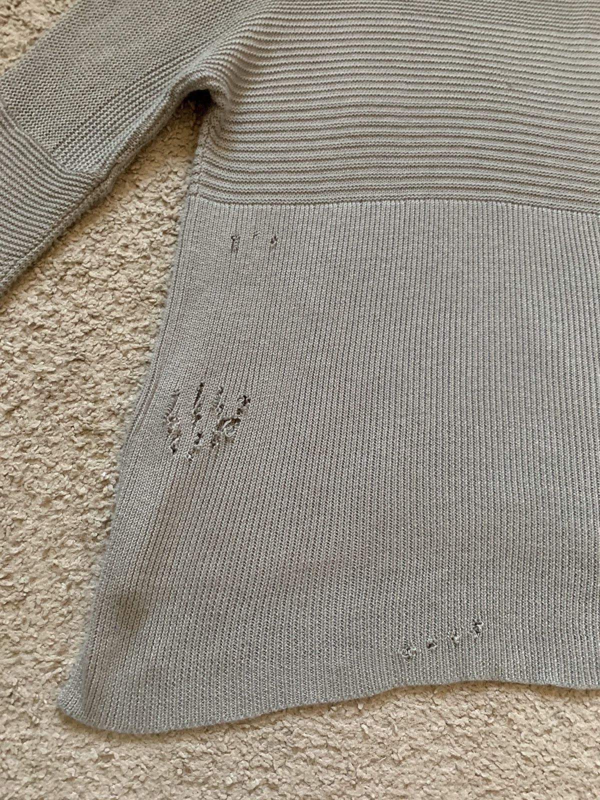 Helmut Lang HELMUT LANG DISTRESSED KNITTED SWEATER Size XS / US 0-2 / IT 36-38 - 11 Thumbnail