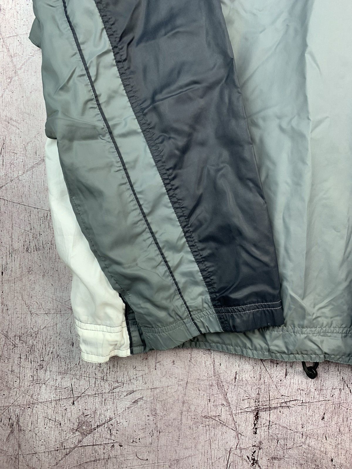 Nike × Vintage Nike 90s Vintage Mens Nylon Jacket Size US L / EU 52-54 / 3 - 7 Thumbnail