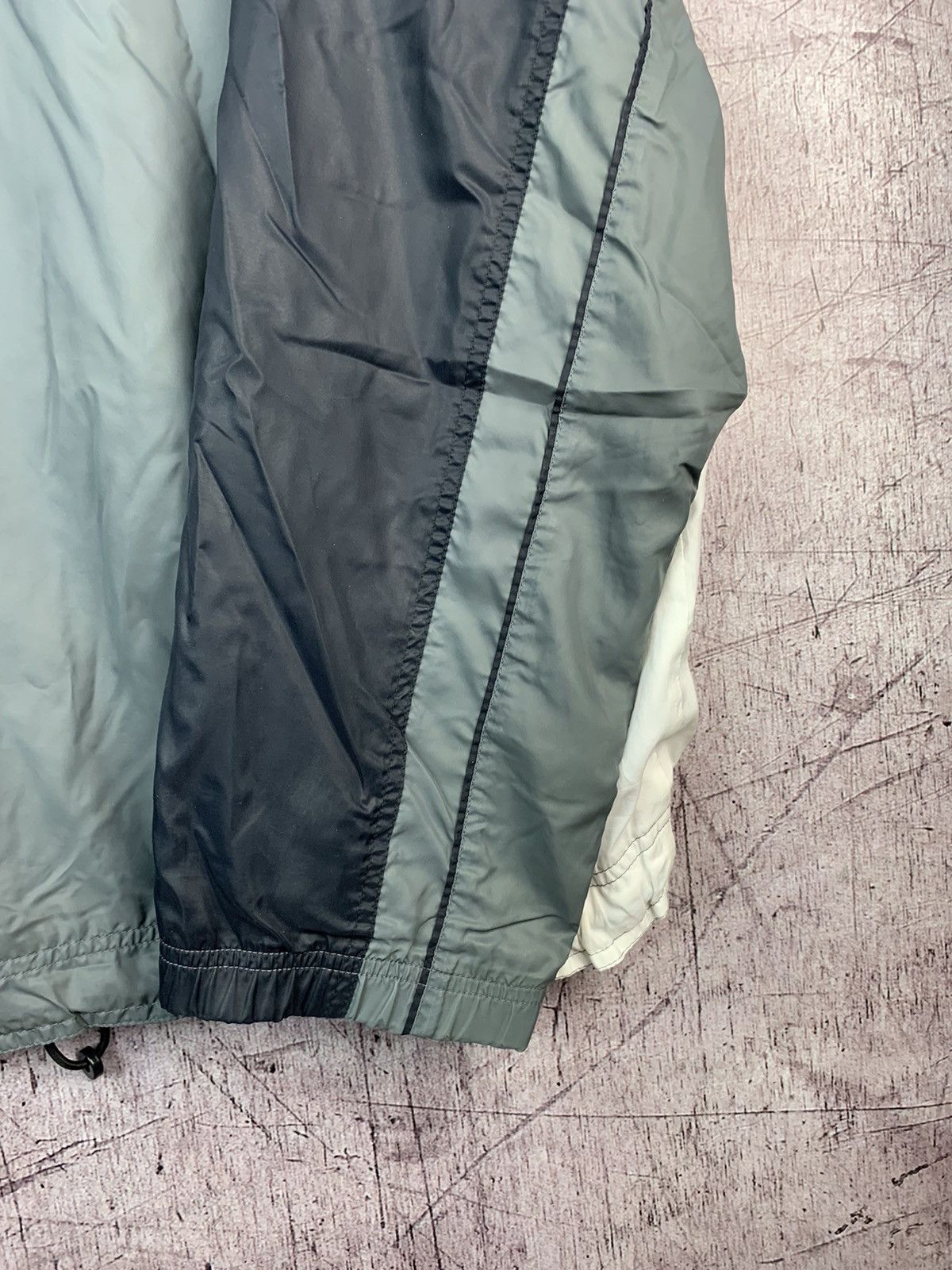 Nike × Vintage Nike 90s Vintage Mens Nylon Jacket Size US L / EU 52-54 / 3 - 11 Thumbnail