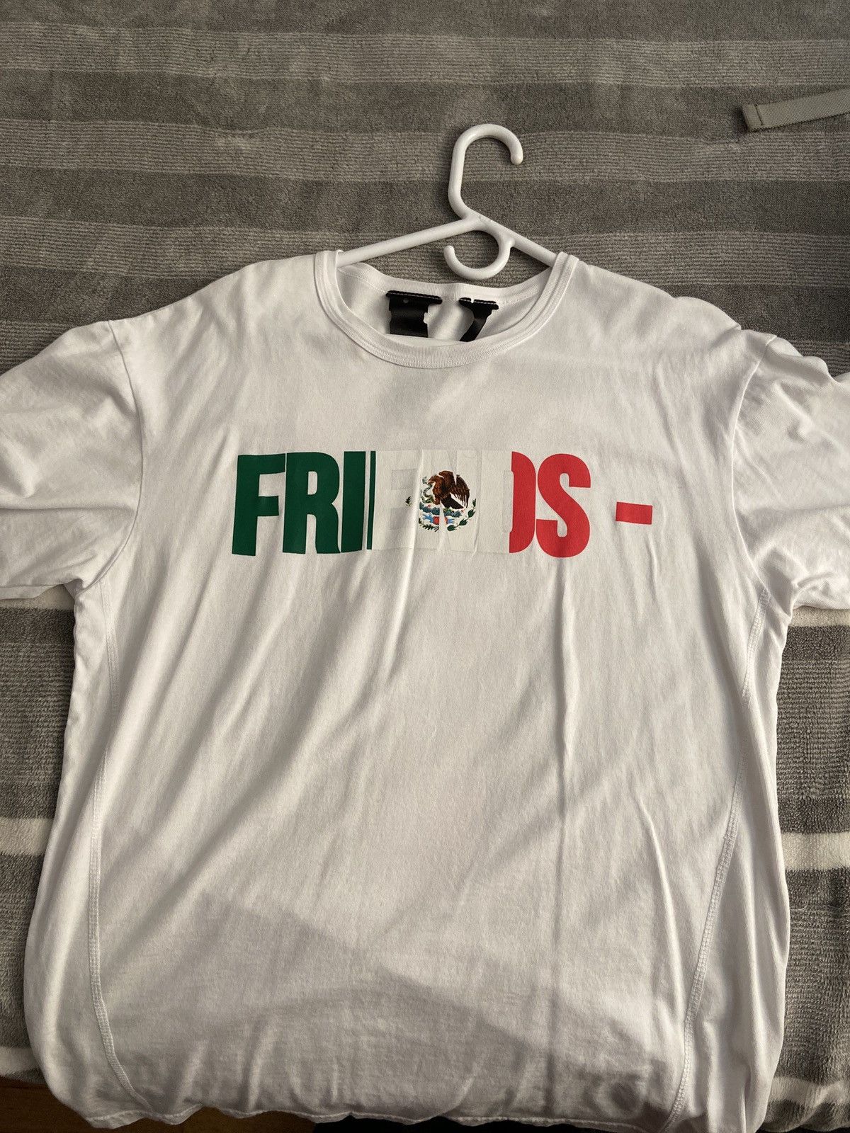 Vlone VLONE, Mexican “Friends” t-shirt Size US M / EU 48-50 / 2 - 3 Thumbnail