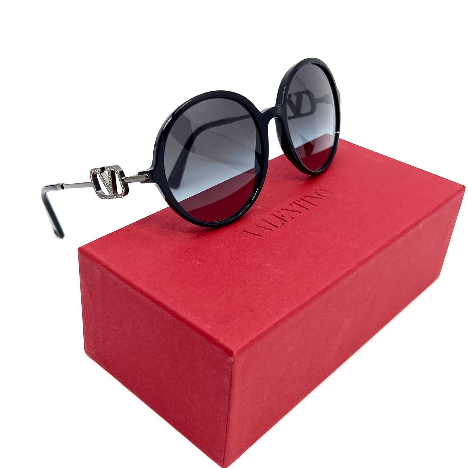 Valentino VALENTINO Sunglasses VA4075 5001/8G Authentic New! | Grailed