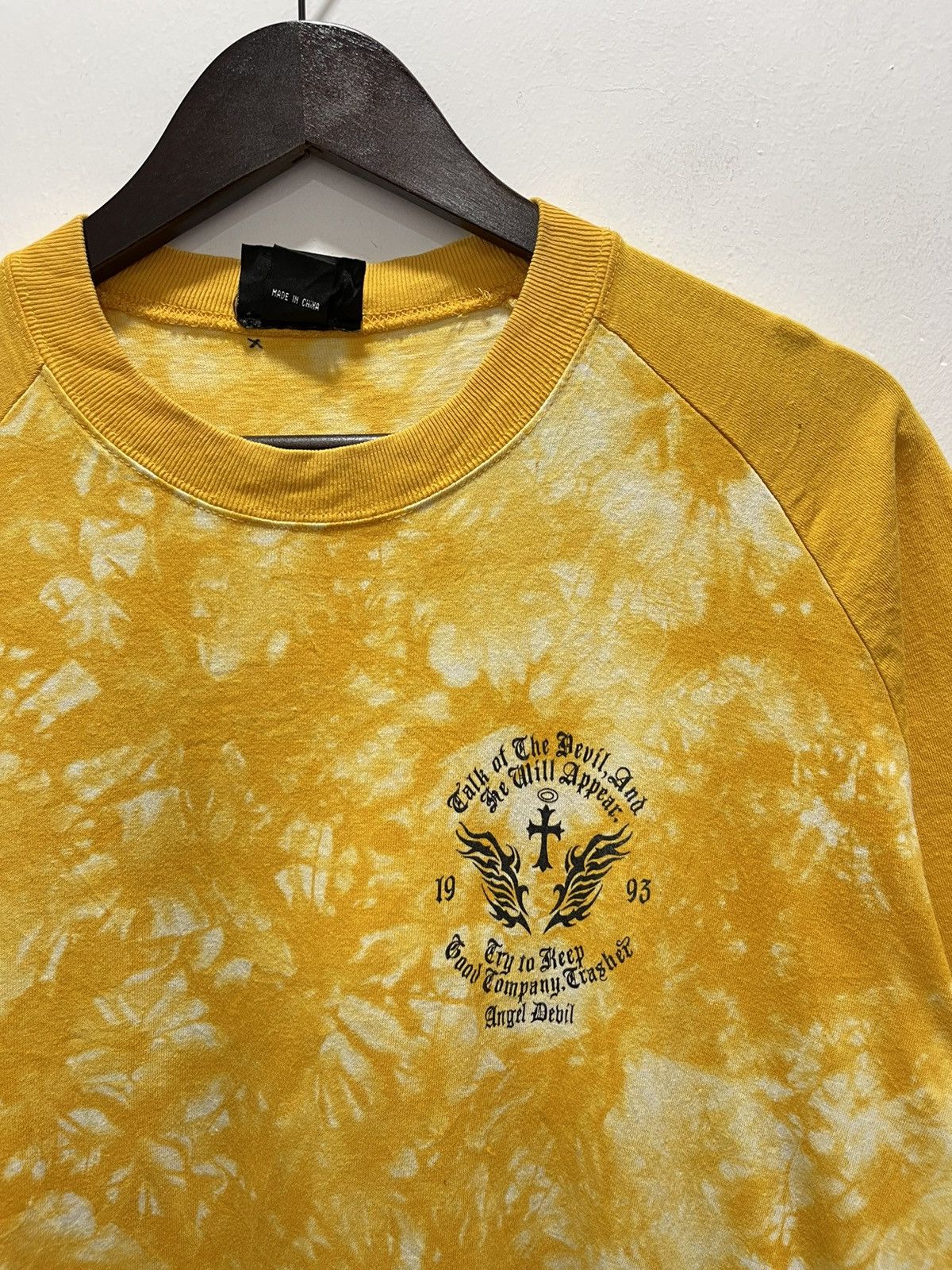 Dragonfly × Japanese Brand × Vintage JAPANESE ANGEL DEVIL DRAGONFLY BIG LOGO TYE DYE TSHIRT Size US L / EU 52-54 / 3 - 7 Thumbnail