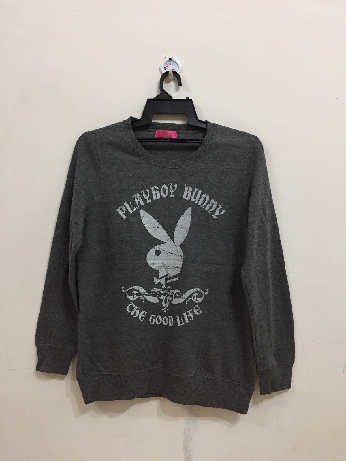 Playboy Vintage PLAYBOY sweatshirt big logo bunny size L fit M Size US M / EU 48-50 / 2 - 1 Thumbnail