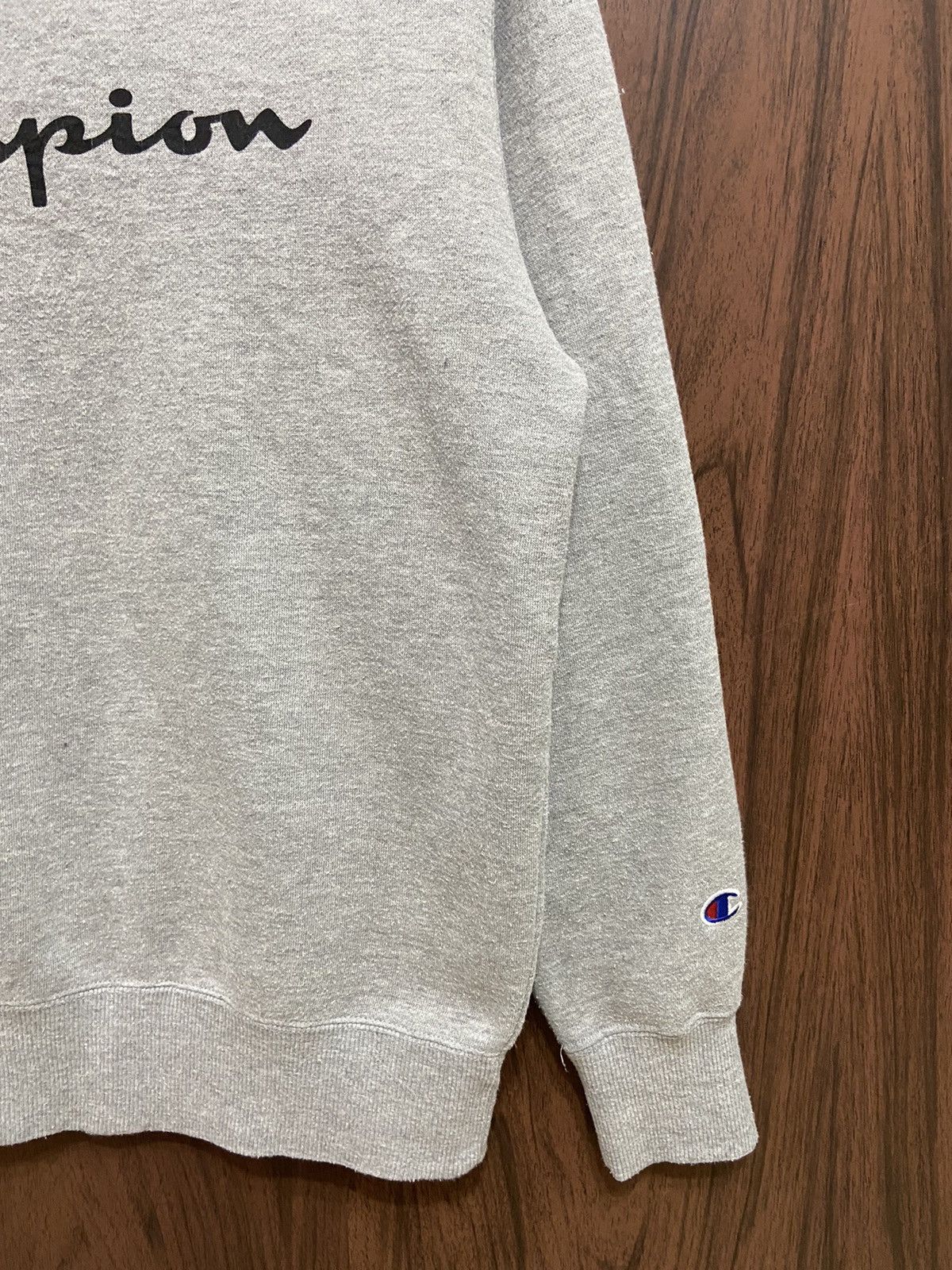 Champion Vintage Champion sweatshirt spell out big design Size US L / EU 52-54 / 3 - 5 Thumbnail