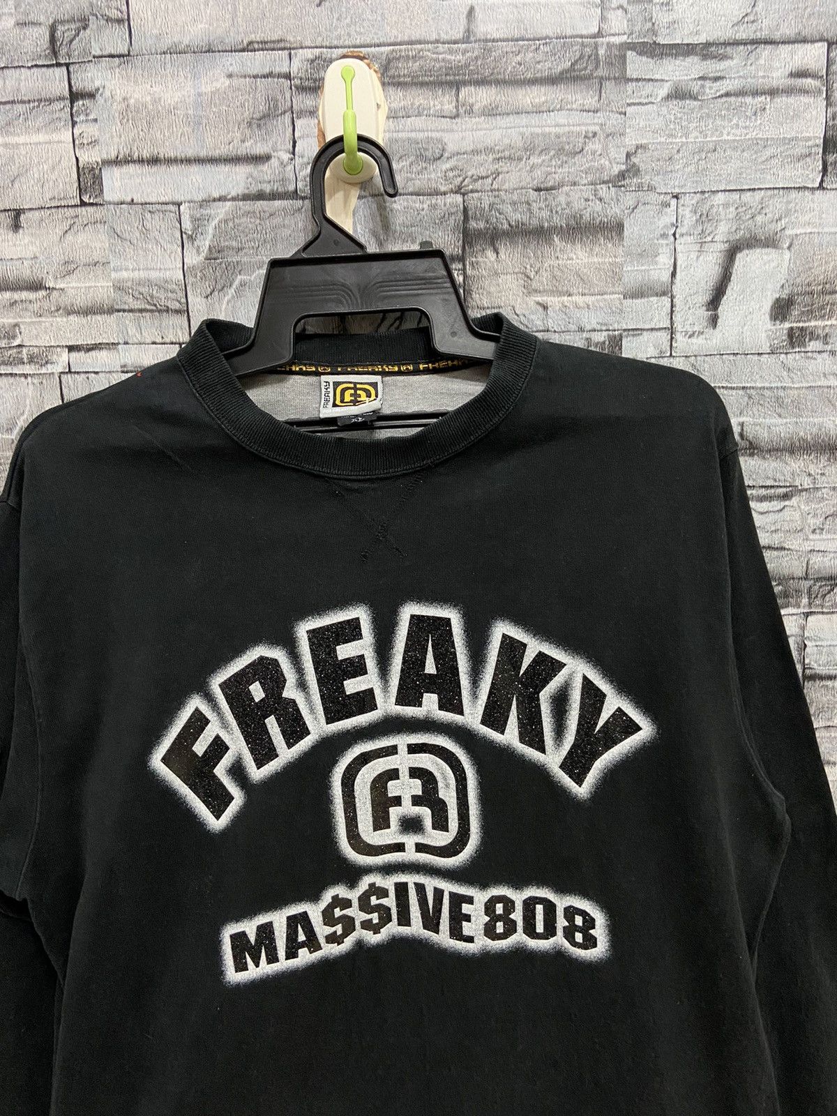 Japanese Brand Freaky Massive sweatshirt embroidered hip hop streetfashion Size US XL / EU 56 / 4 - 3 Thumbnail