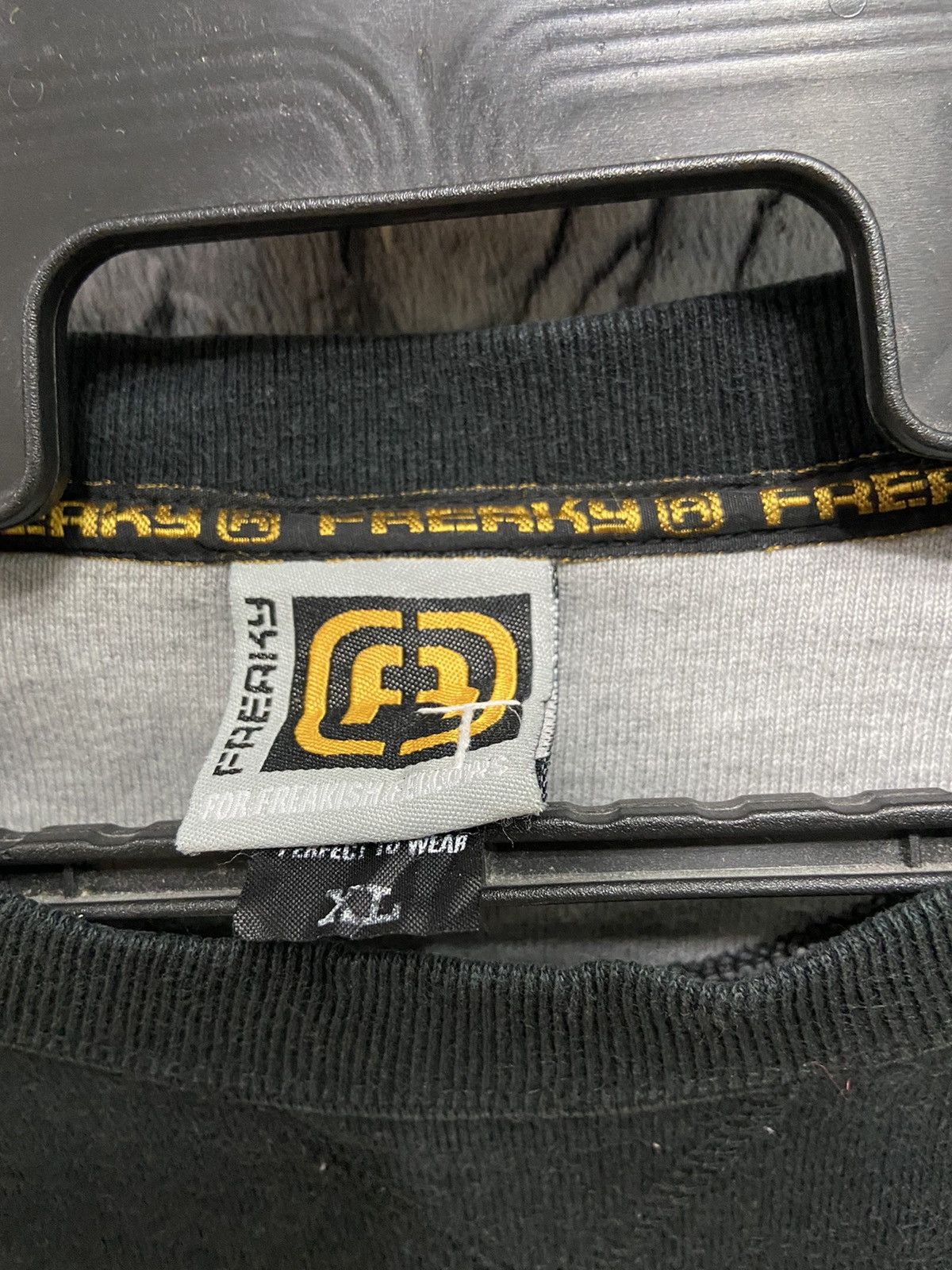 Japanese Brand Freaky Massive sweatshirt embroidered hip hop streetfashion Size US XL / EU 56 / 4 - 4 Thumbnail