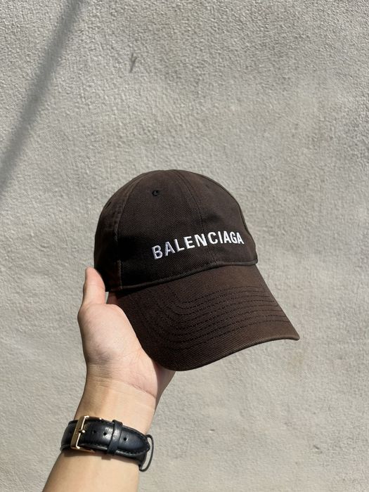 Balenciaga Balenciaga FW17 logo baseball hats | Grailed