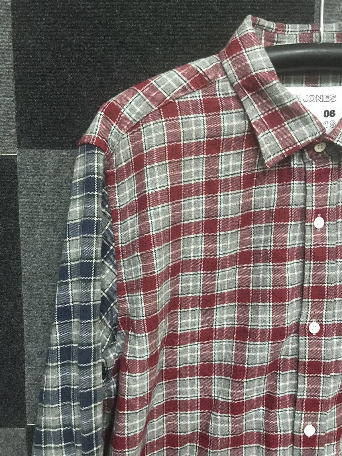 GU × Kim Jones KIM JONES X GU AW06/19 Split Personality Flannel Size US XL / EU 56 / 4 - 5 Thumbnail