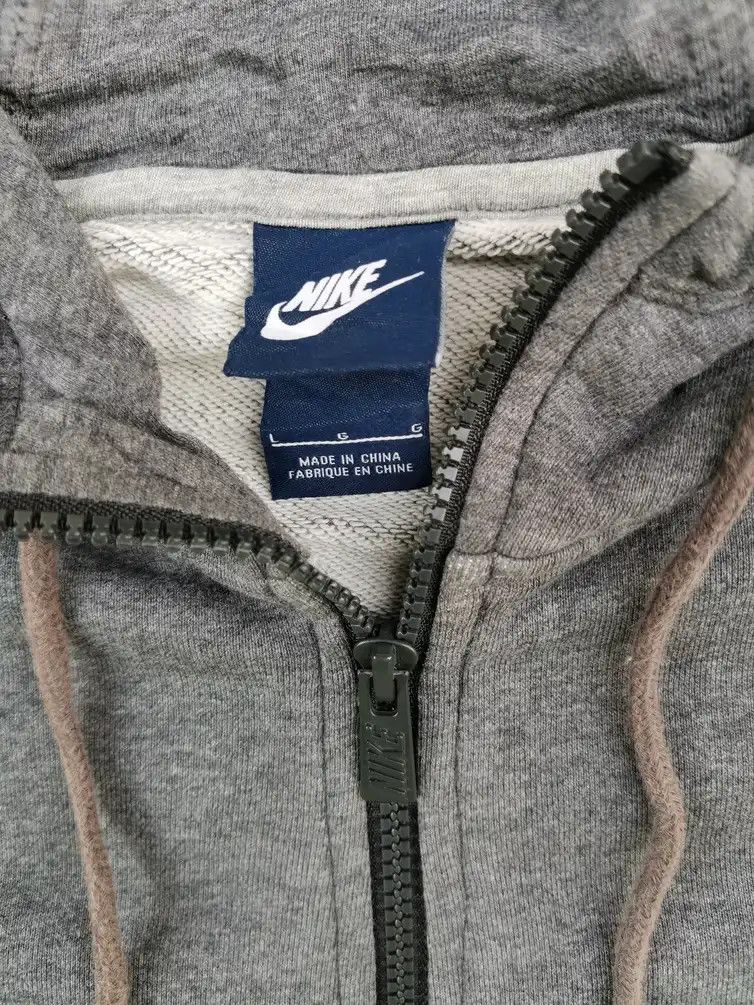 Nike Nike Embroidered Logo Hoodie Sweaters Size US L / EU 52-54 / 3 - 4 Thumbnail