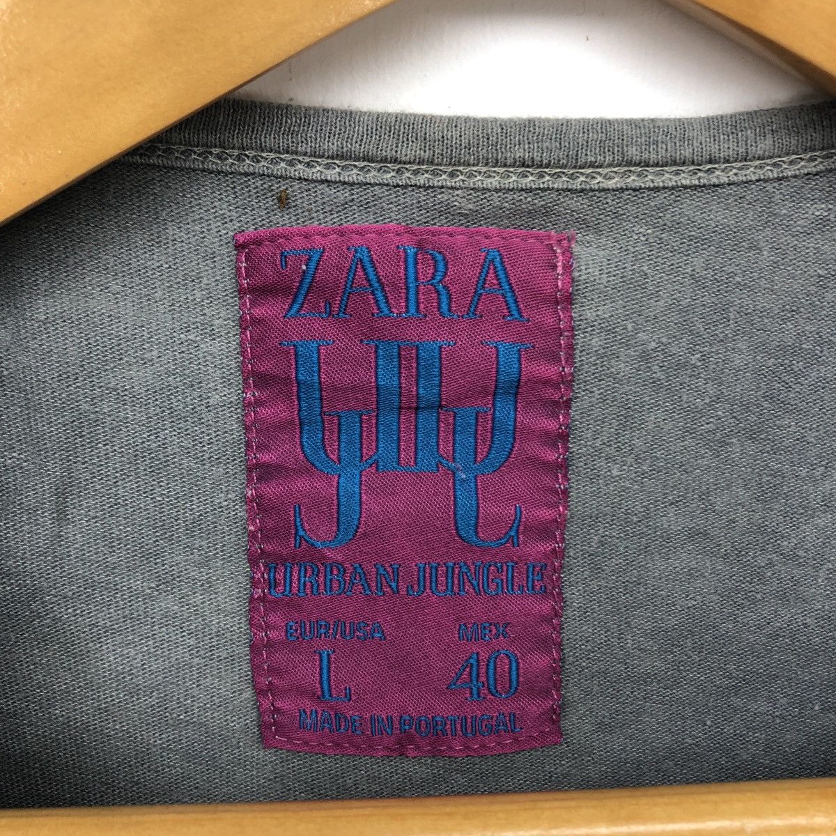 Zara ZARA URBAN JUNGLE Long Sleeve T Shirt #1070-37 Size US L / EU 52-54 / 3 - 4 Thumbnail