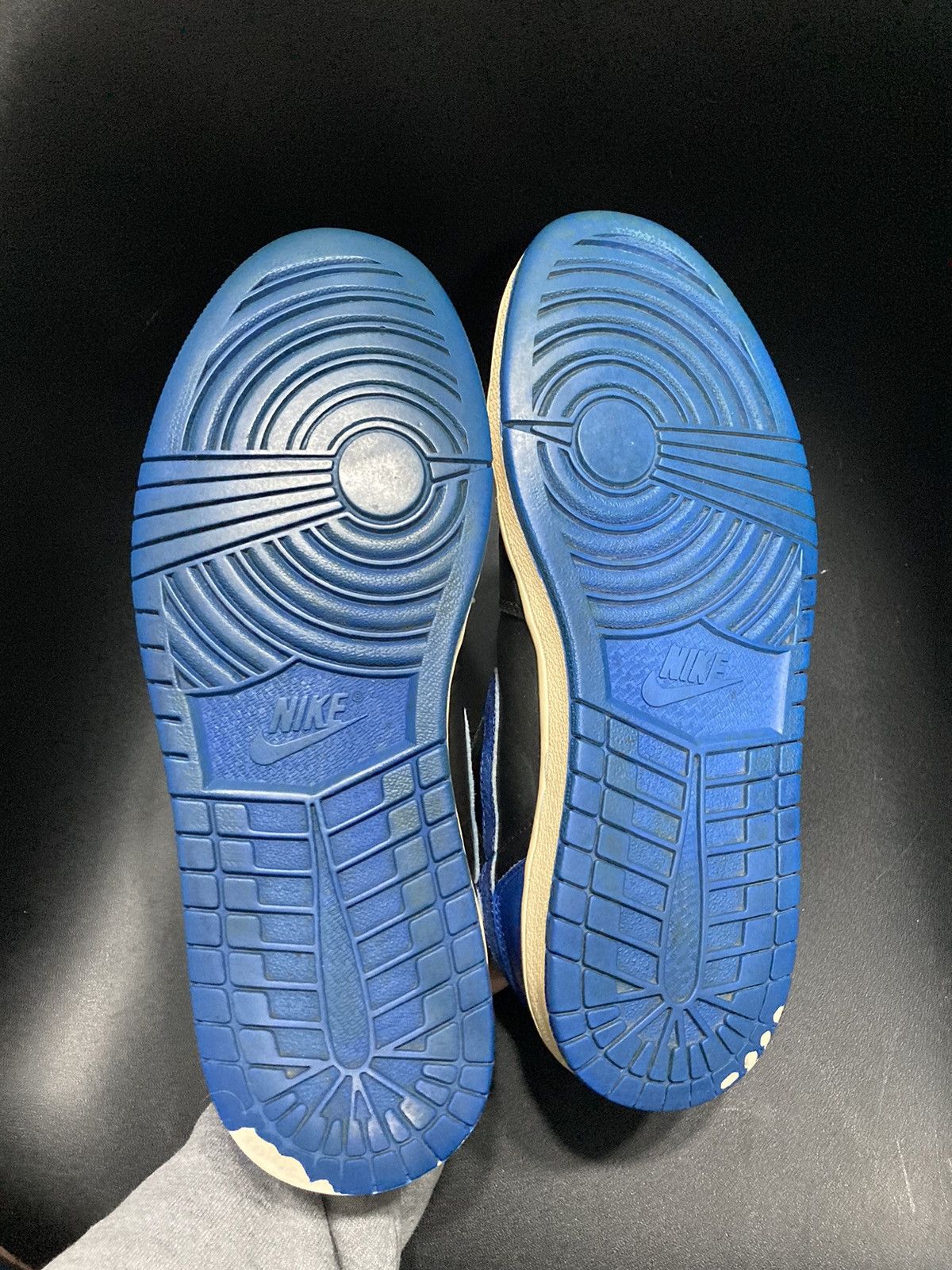 Nike Air Jordan 1 High 2001 “Royal” Size US 9.5 / EU 42-43 - 6 Thumbnail