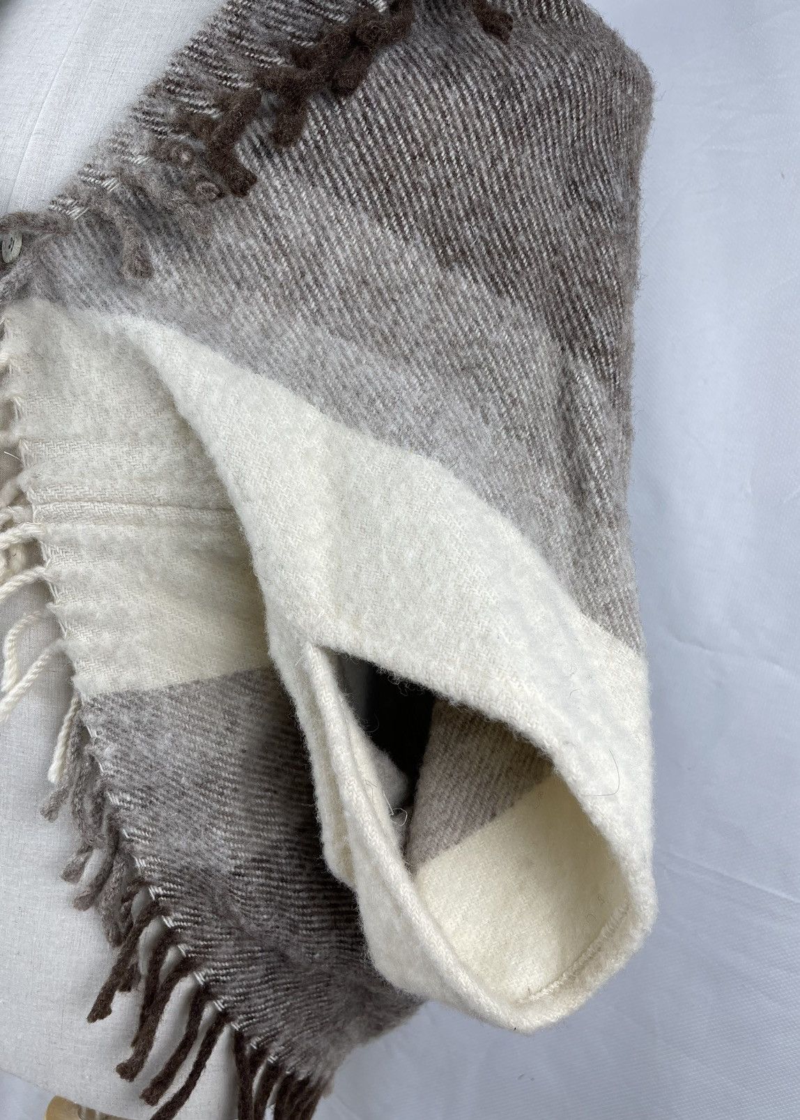 100% pure wool capes cloak poncho cardigan